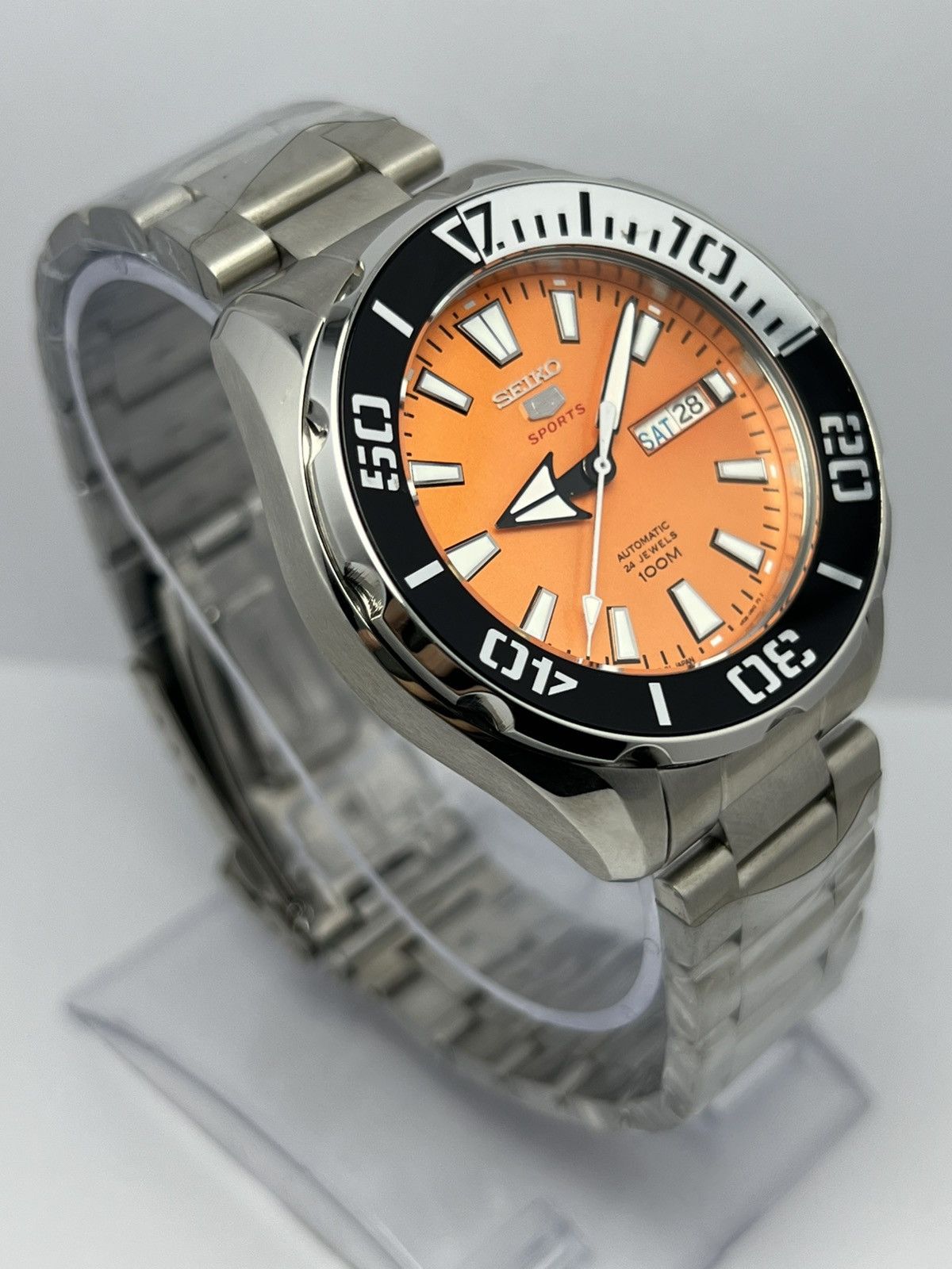 Seiko Seiko Sports Automatic Directional Bazel Day/Date Japan Size 44 - 21 Thumbnail