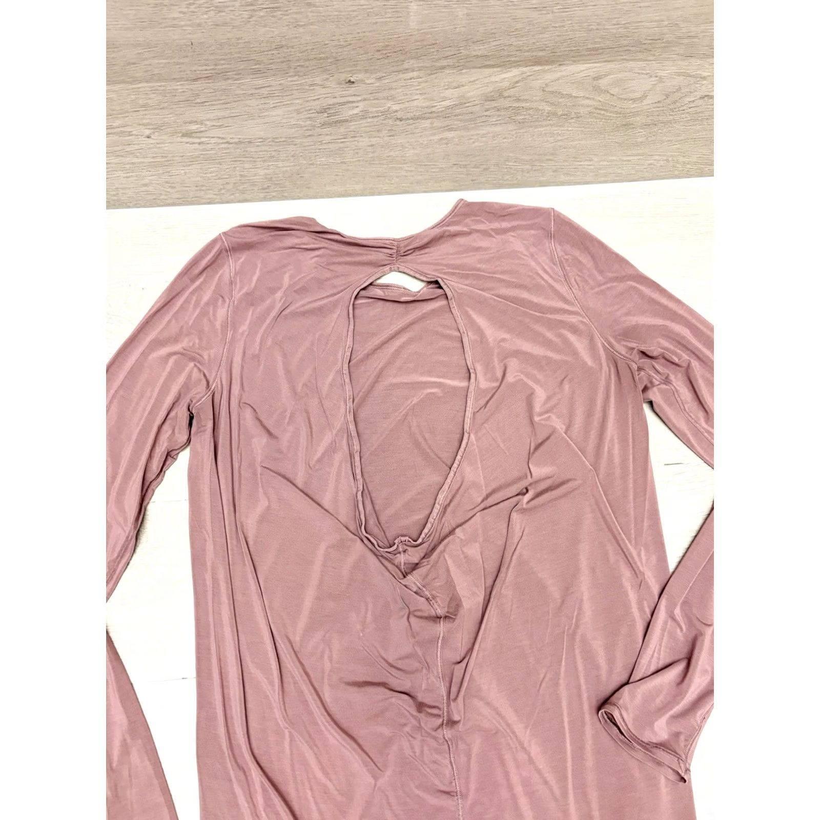 Lululemon Lululemon Deep Stretch Long Sleeve Cinch Top Arctic Plum 6 Women Size M / US 6-8 / IT 42-44 - 4 Thumbnail