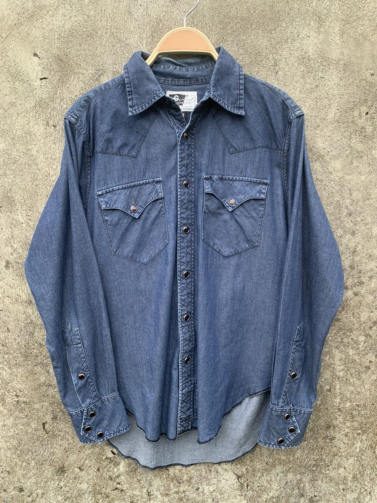 Engineered Garments × Nepenthes Engineered garments double pocket western denim shirt Size US S / EU 44-46 / 1 - 1 Thumbnail