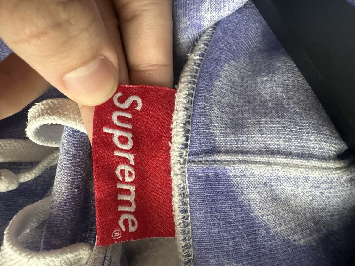 Supreme SUPREME Jesus and Mary Hoodie Blue FW18 Size US XL / EU 56 / 4 - 3 Thumbnail