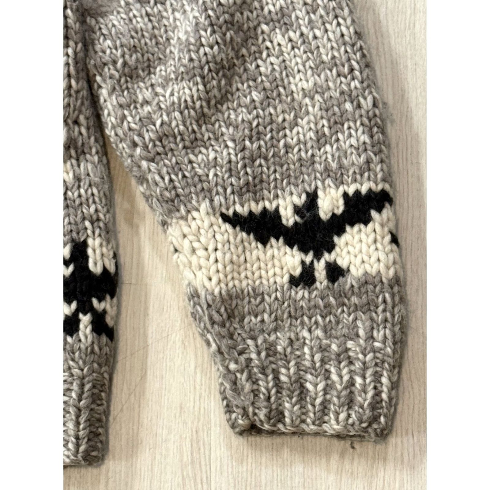 Vintage VINTAGE Longhouse Sweater Cowichan Thunderbird Large Canada Big Lebowski Mens Size US L / EU 52-54 / 3 - 6 Thumbnail