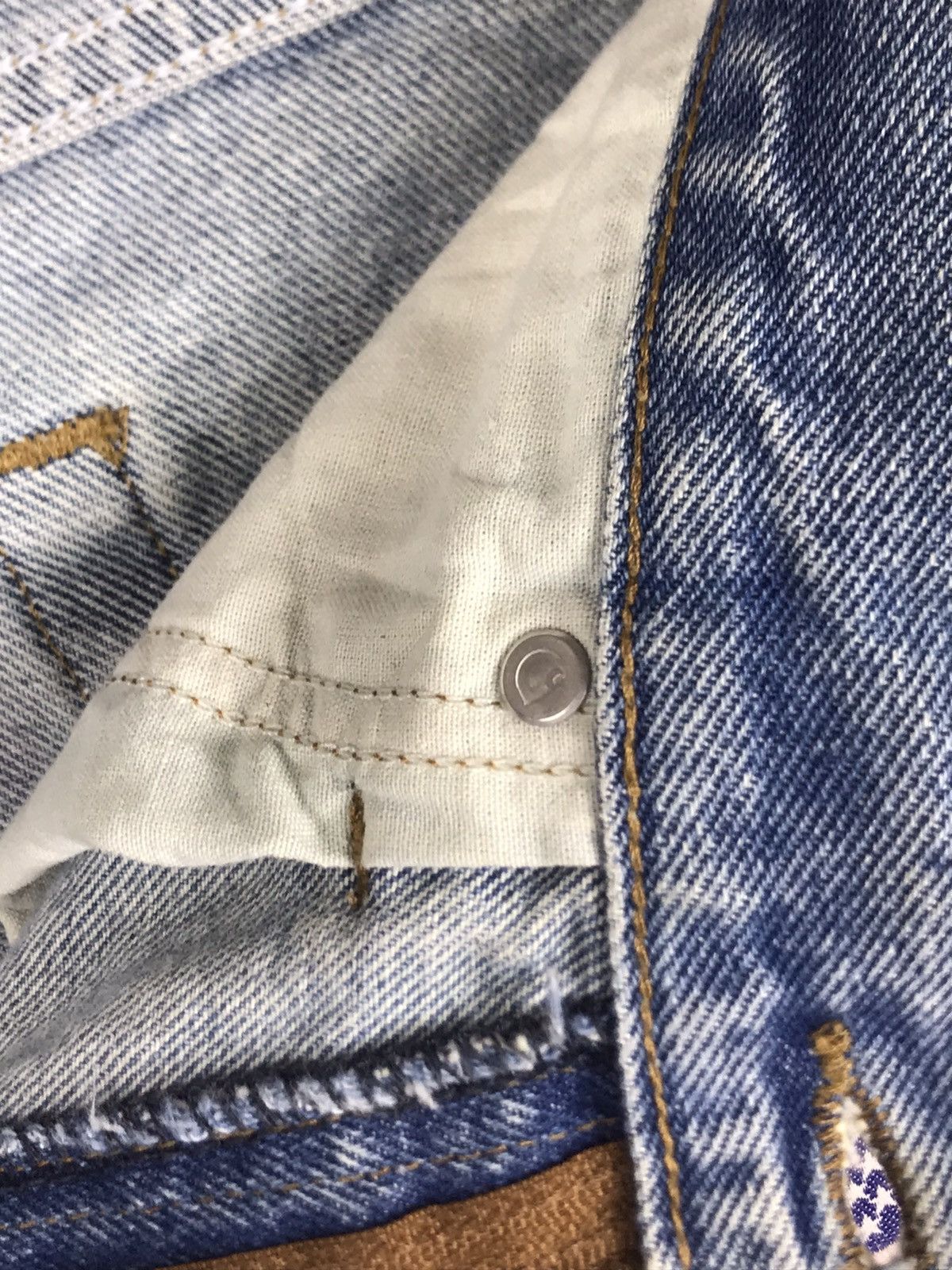 Carhartt ⚡️Light Wash Carhartt Pacthes Denim Jean Shorts 35X24 Size US 35 - 9 Thumbnail