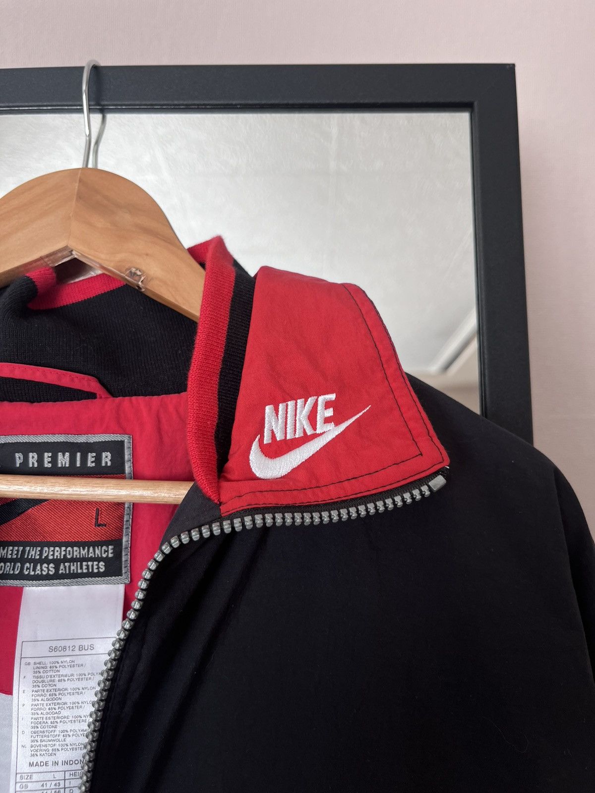 Nike Vintage 90's Nike Premier Swoosh Windbreaker Jacket L Rare Size US L / EU 52-54 / 3 - 4 Thumbnail