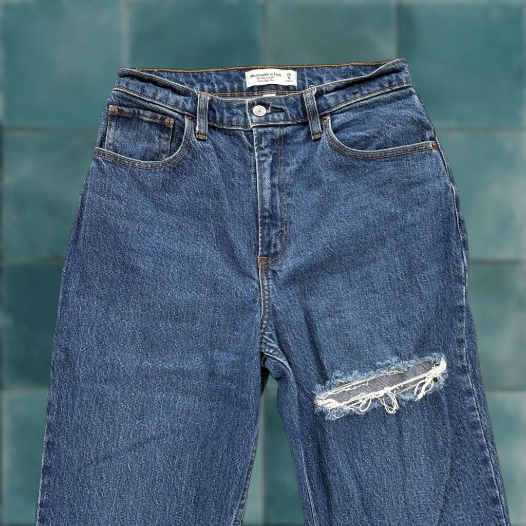 Abercrombie & Fitch Abercrombie & Fitch Jeans Womens 28/6S 90s Straight Ultra High Rise Curve Love Size 28" / US 6 / IT 42 - 1 Thumbnail