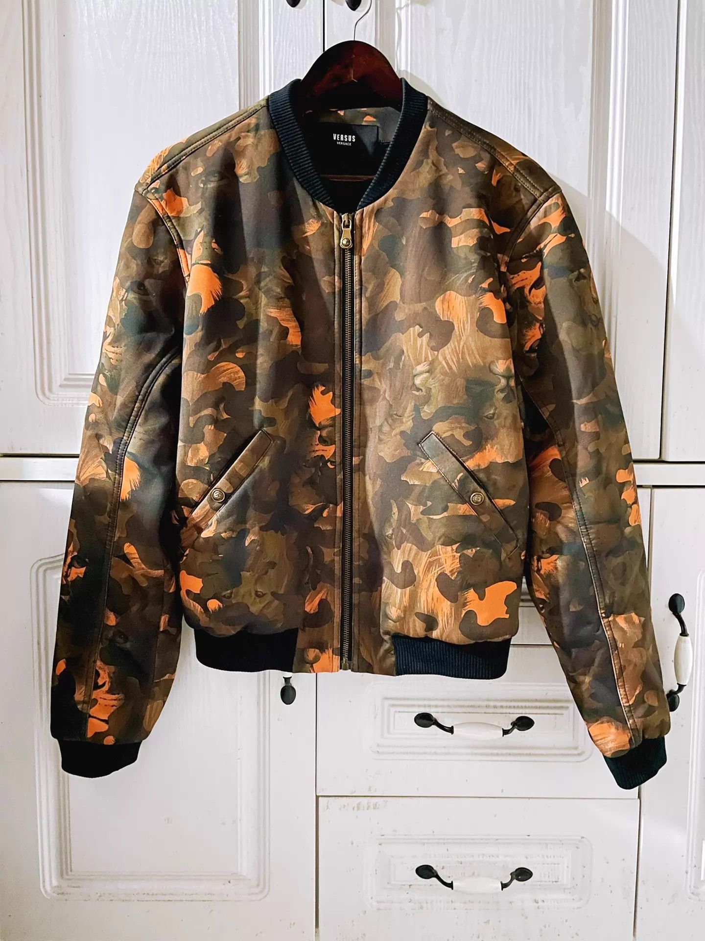 Versace VERSACE LOGO MEDUSA Mens Down Jacket Size 46 | Grailed