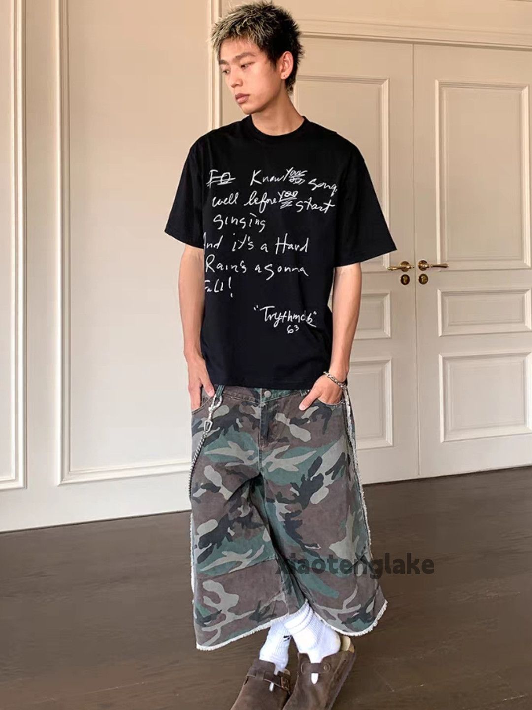 Vintage Unisex utility loose baggy hiphop yuppie camo cargo shorts Size US 28 / EU 44 - 1 Thumbnail
