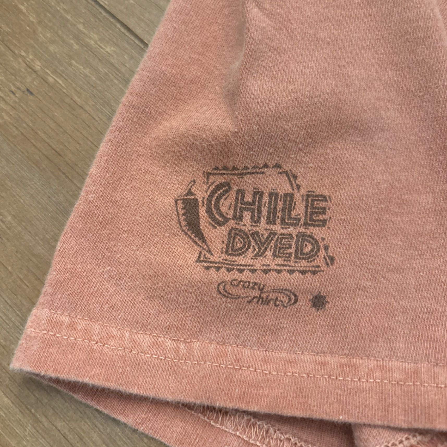 Vintage **CRAZY SHIRTS CHILE DYED FUNNY XL REGULAR PINKISH MEN'S T-SHIRT** User: **CRAZY SHIRTS CHILE DYED FUNNY XL MEN'S T-SHIRT** Size US XL / EU 56 / 4 - 4 Thumbnail