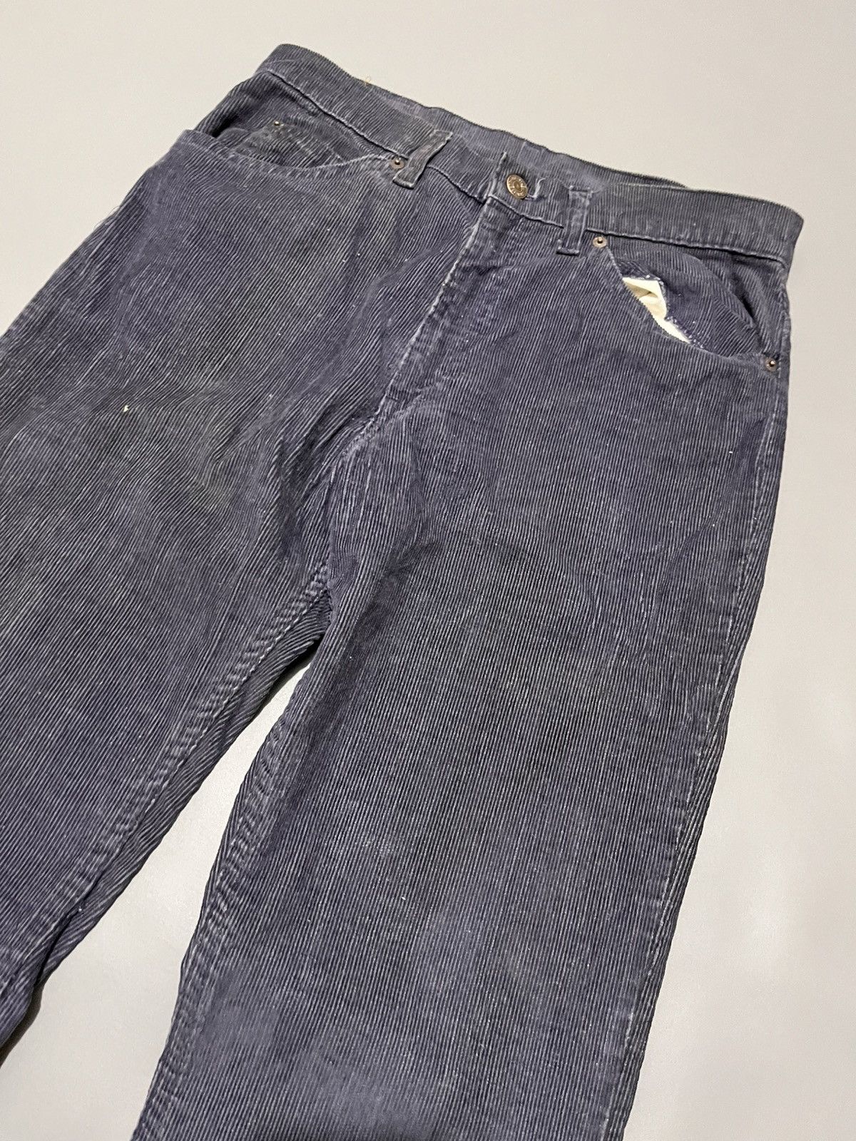 Levi's Vintage 1980’s Levi’s 517 Corduroy Boot Cut USA Size US 32 / EU 48 - 11 Thumbnail