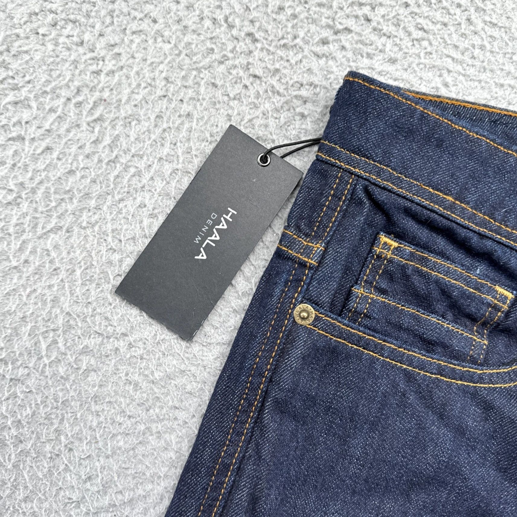 Vintage Haala Crosby Straight Jeans Men's 38x34 Dark Wash Cotton Denim 5-Pocket USA Made Size US 38 / EU 54 - 3 Thumbnail