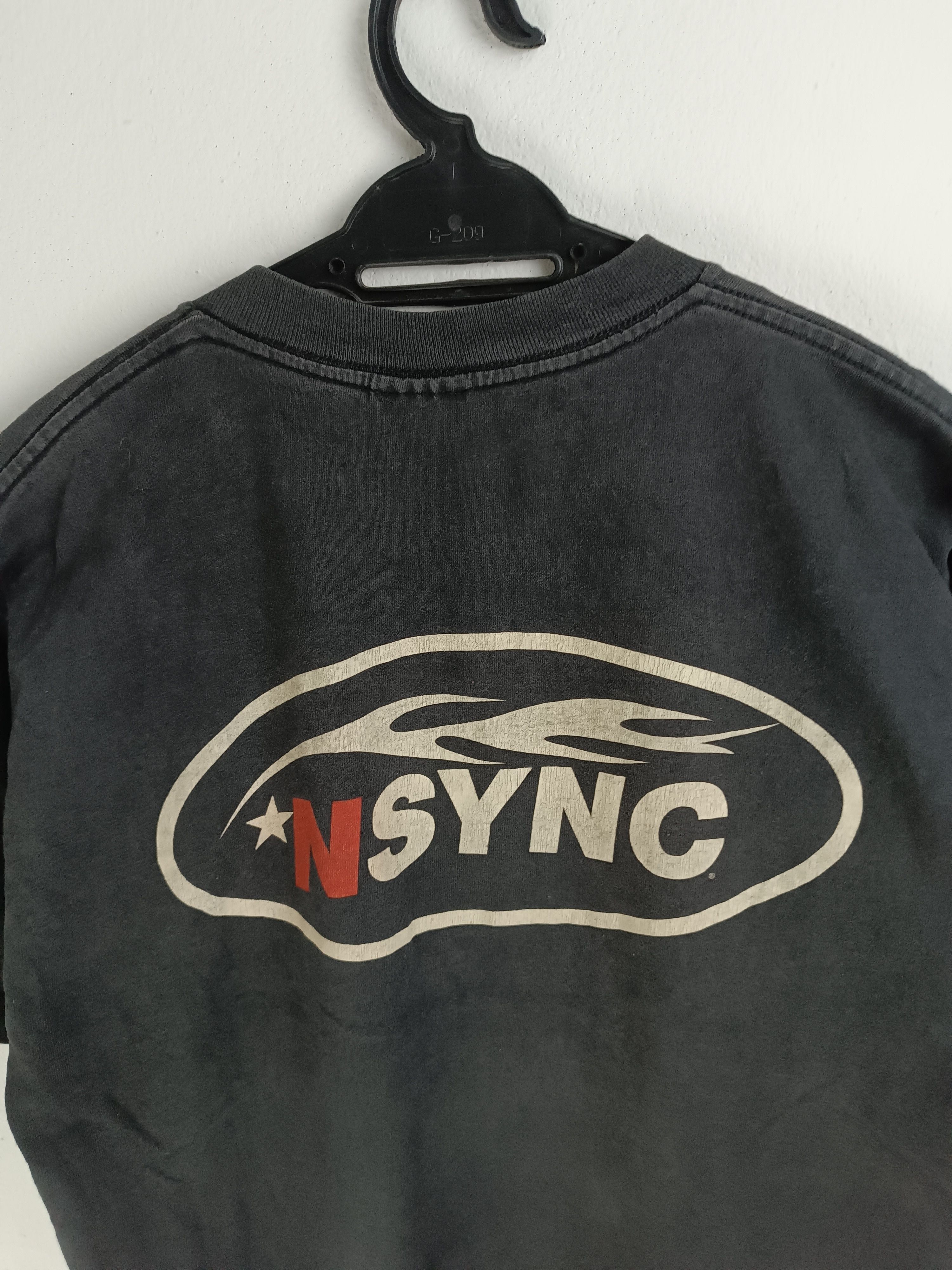 Band Tees VINTAGE '99 NSYNC FADED TEE VERY RARE backstreet otown spice Size US M / EU 48-50 / 2 - 18 Thumbnail