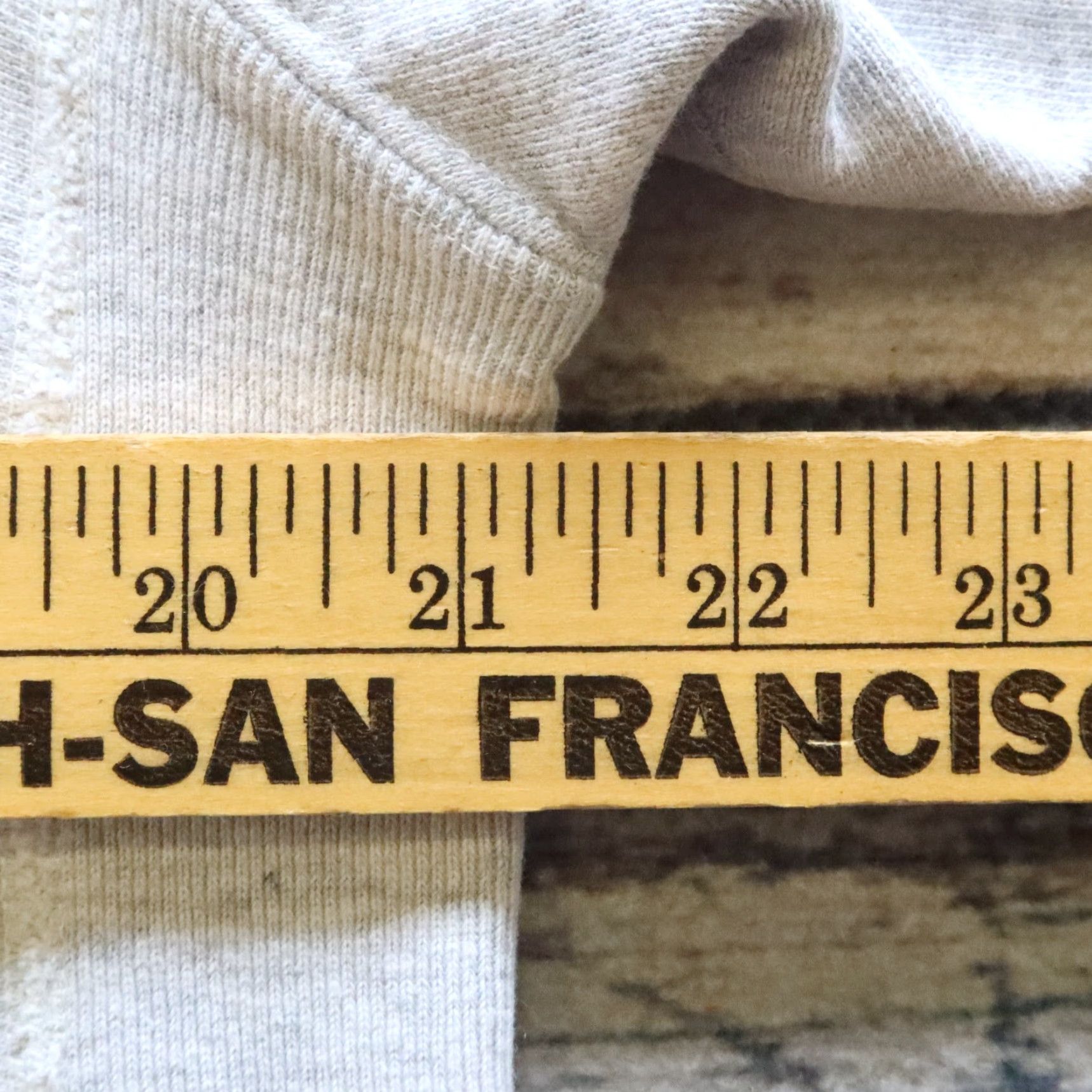 Champion VINTAGE Cornell University Crewneck Champion Reverse Weave Sweatshirt Shirt Mens L Gray 90s (if applicable) Size US L / EU 52-54 / 3 - 6 Thumbnail