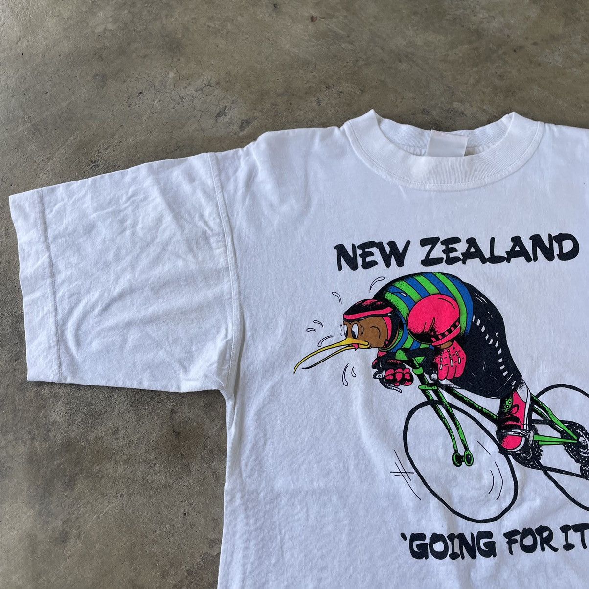 Vintage 🔥🔥Vintage Katch Kiwi New Zealand Art Work Cartoon Tee Size US M / EU 48-50 / 2 - 7 Thumbnail