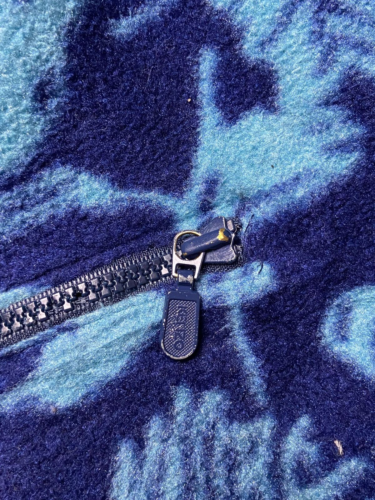 Japanese Brand × Kenzo × Vintage KENZO GOLF Fish Patterned Fleece Jacket (132) Size US S / EU 44-46 / 1 - 13 Thumbnail