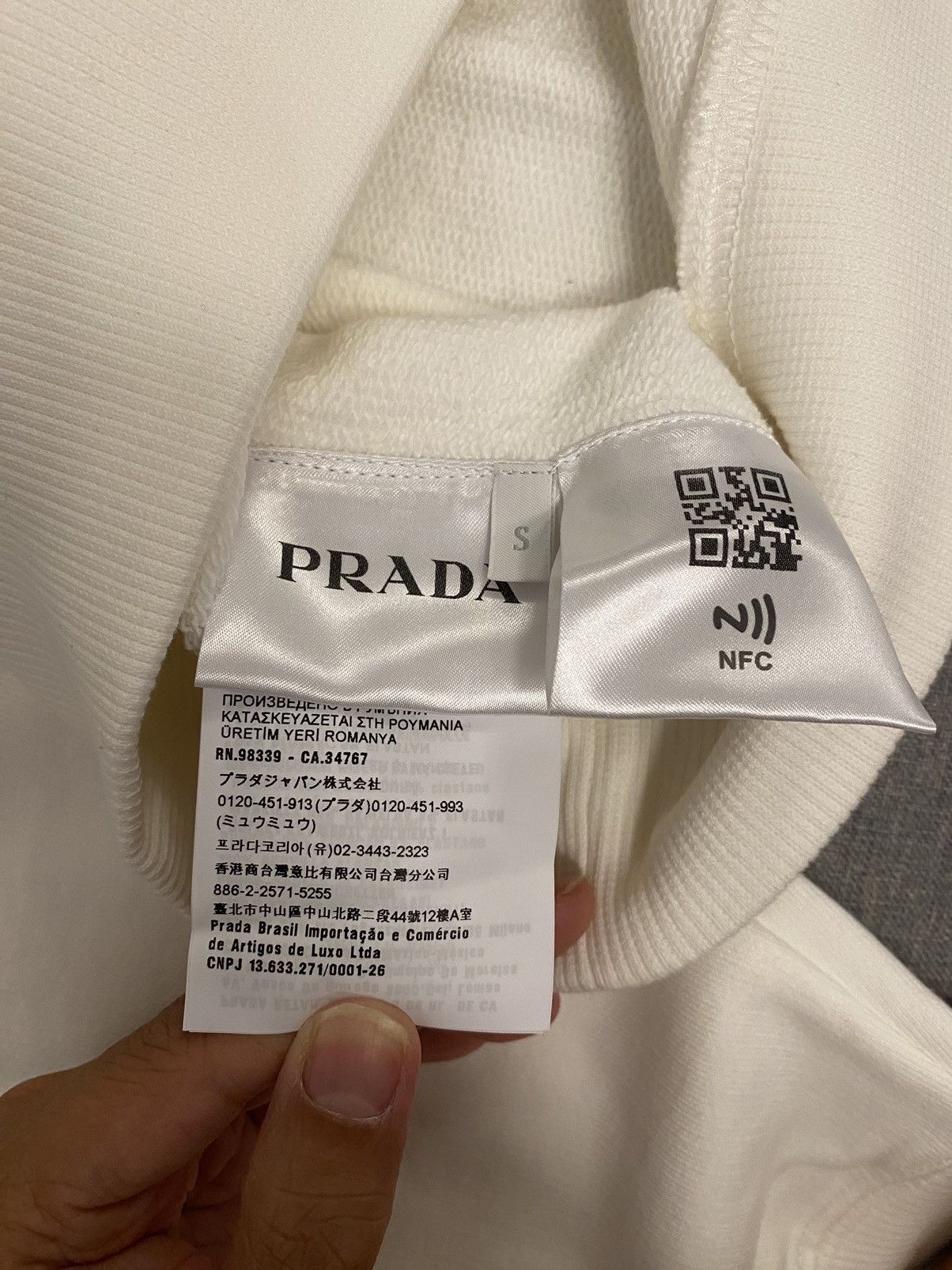 Prada Prada white logo-print sweatshirt S Size US S / EU 44-46 / 1 - 8 Thumbnail