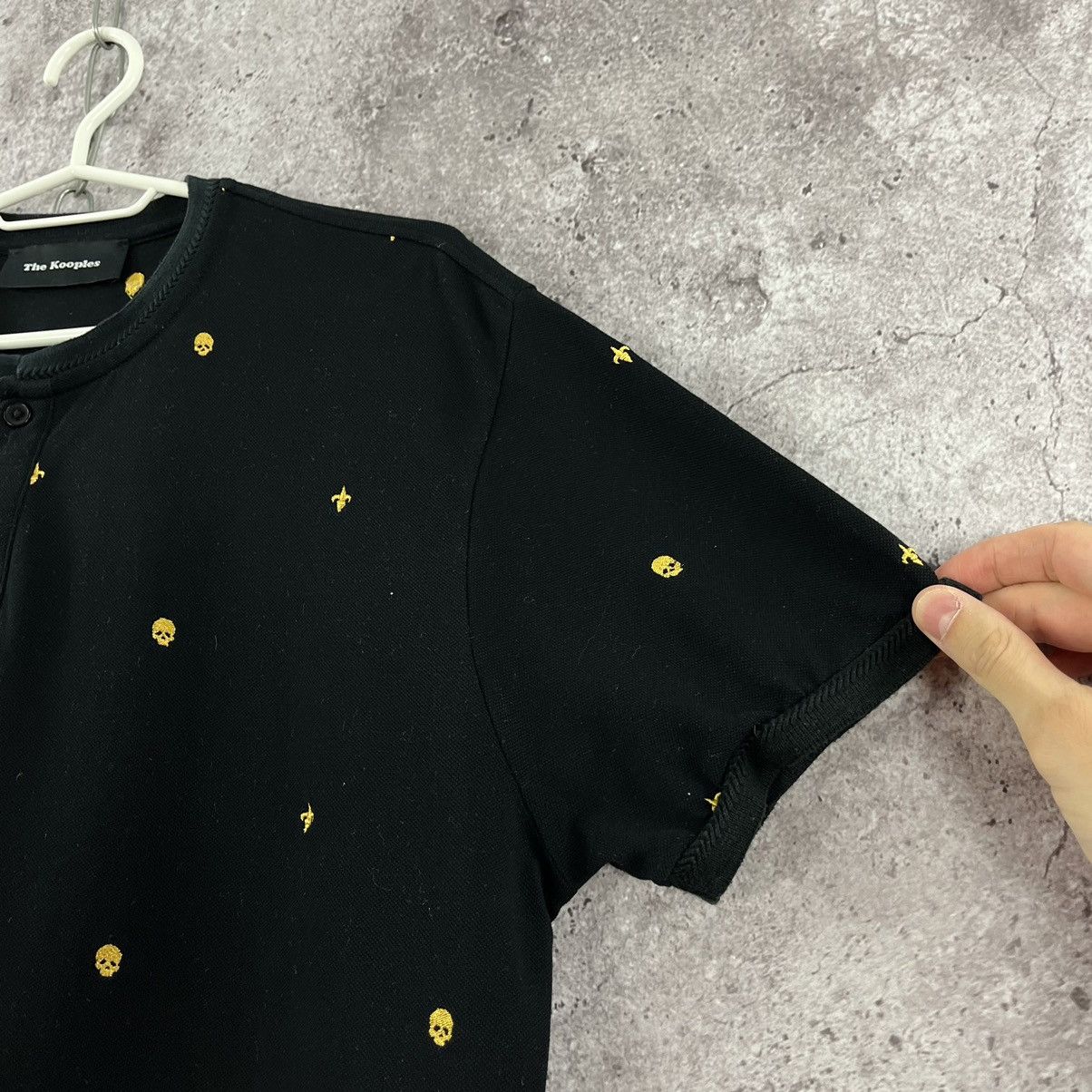 Designer × The Kooples The Kooples T-Shirt 2Button Round Neck Style Black Size L Size US L / EU 52-54 / 3 - 5 Thumbnail