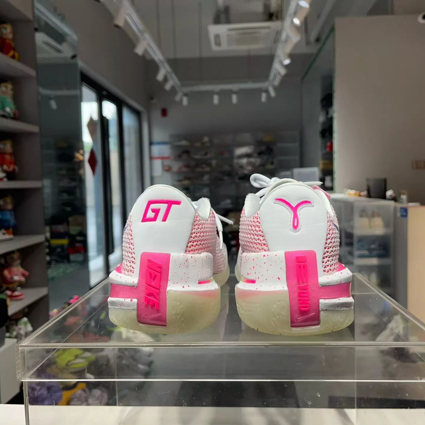 Nike Nike GT Cut 1 Pink White Breast Cancer 44.5 CZ0176-008 2025 Size US 11.5 / EU 44-45 - 4 Thumbnail