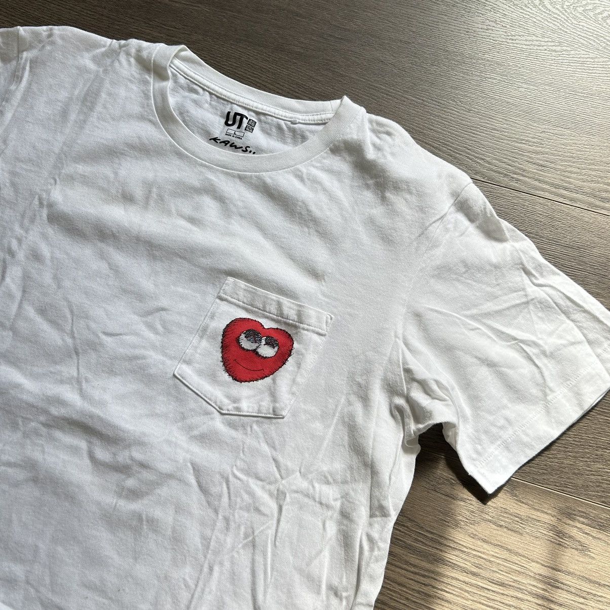 Kaws × Uniqlo 2016 Kaws Uniqlo Pocket tee sz M Size US M / EU 48-50 / 2 - 2 Thumbnail