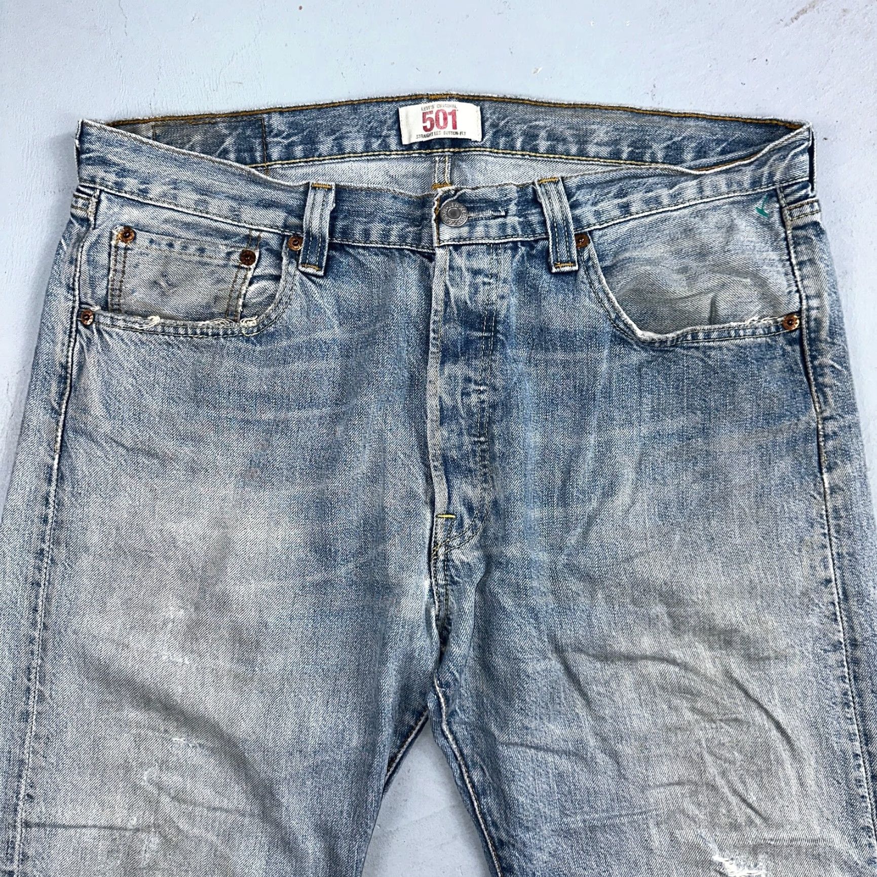 Levi's Levis 501 Vintage Y2K Straight Jeans 34x34 34 Inseam Blue Light Wash 90s Mens Levi's 501 Series Jeans Size US 34 / EU 50 - 2 Thumbnail