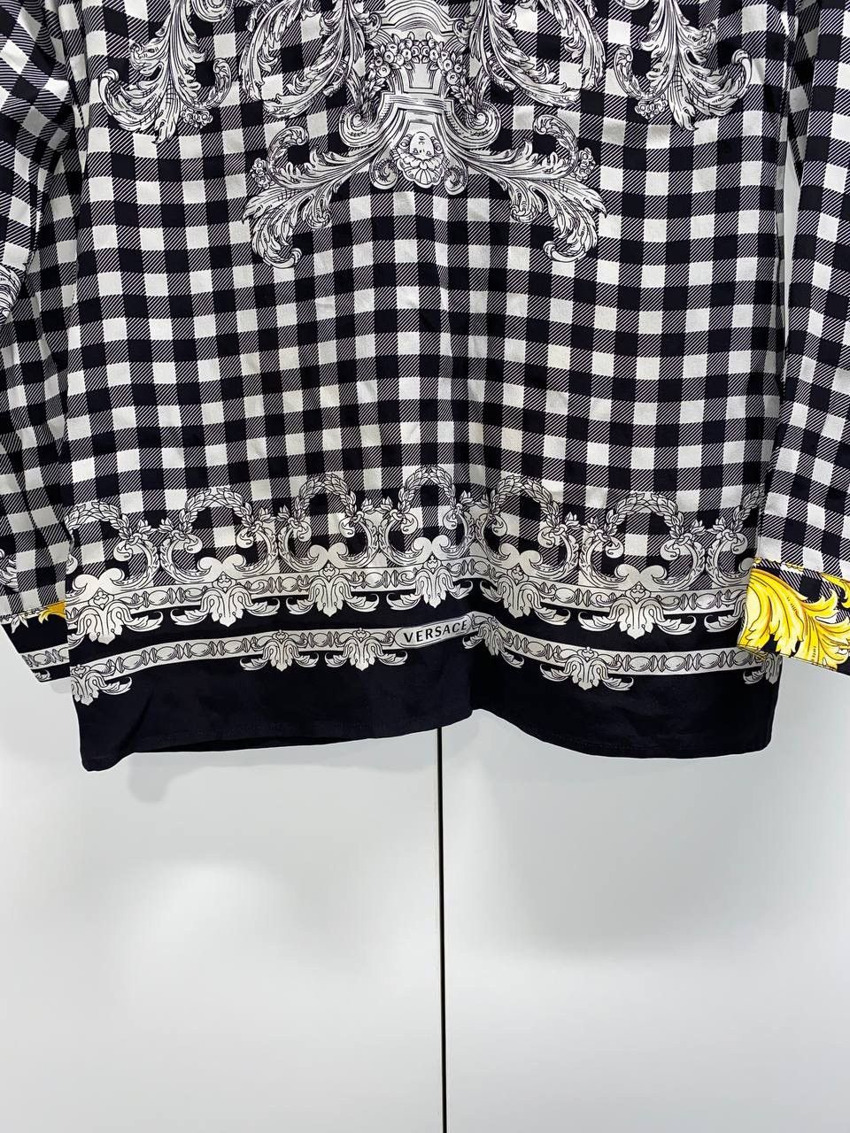 Versace Versace Medusa Gold Chain Silk Shirt Size US S / EU 44-46 / 1 - 5 Thumbnail