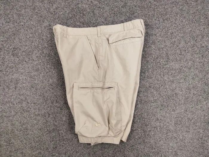 Nike Vintage Nike Cargo Casual Shorts Streetwear Travis Scott Size US 32 / EU 48 - 4 Thumbnail