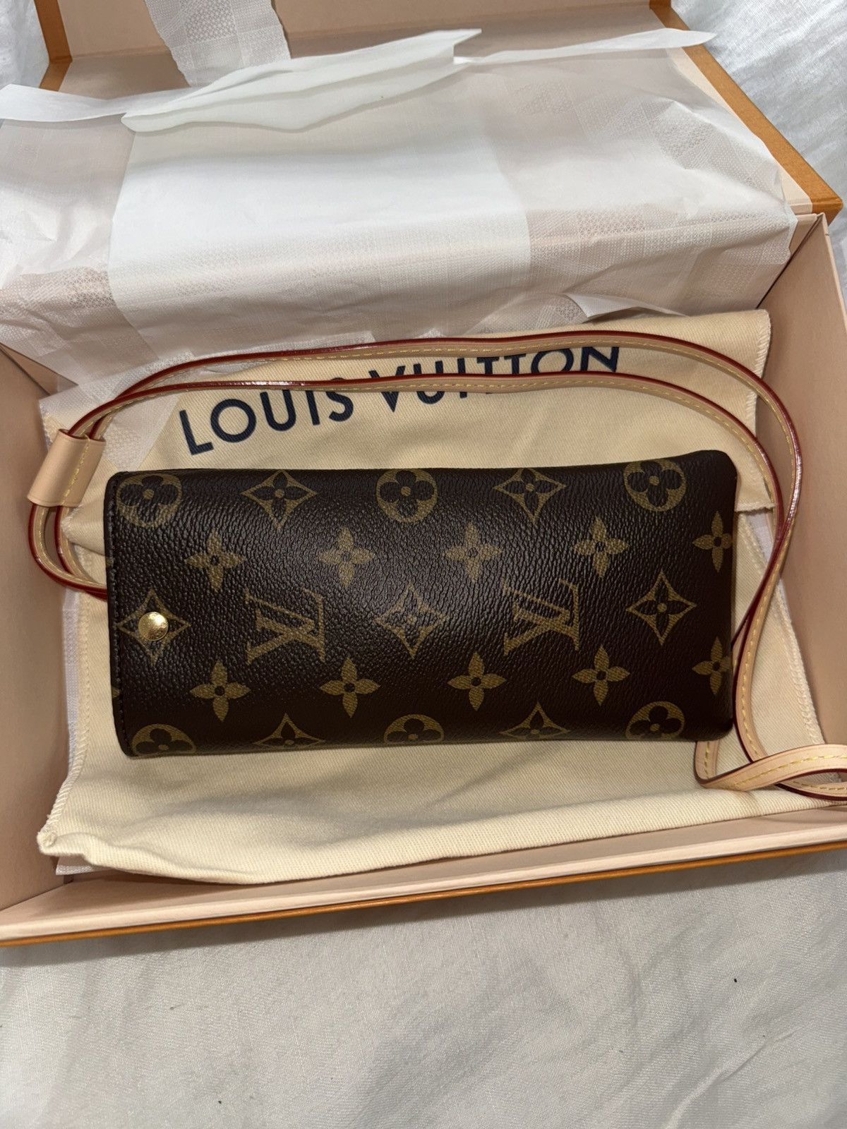 Louis Vuitton Monogram Sunglasses Pouch Size ONE SIZE - 2 Thumbnail