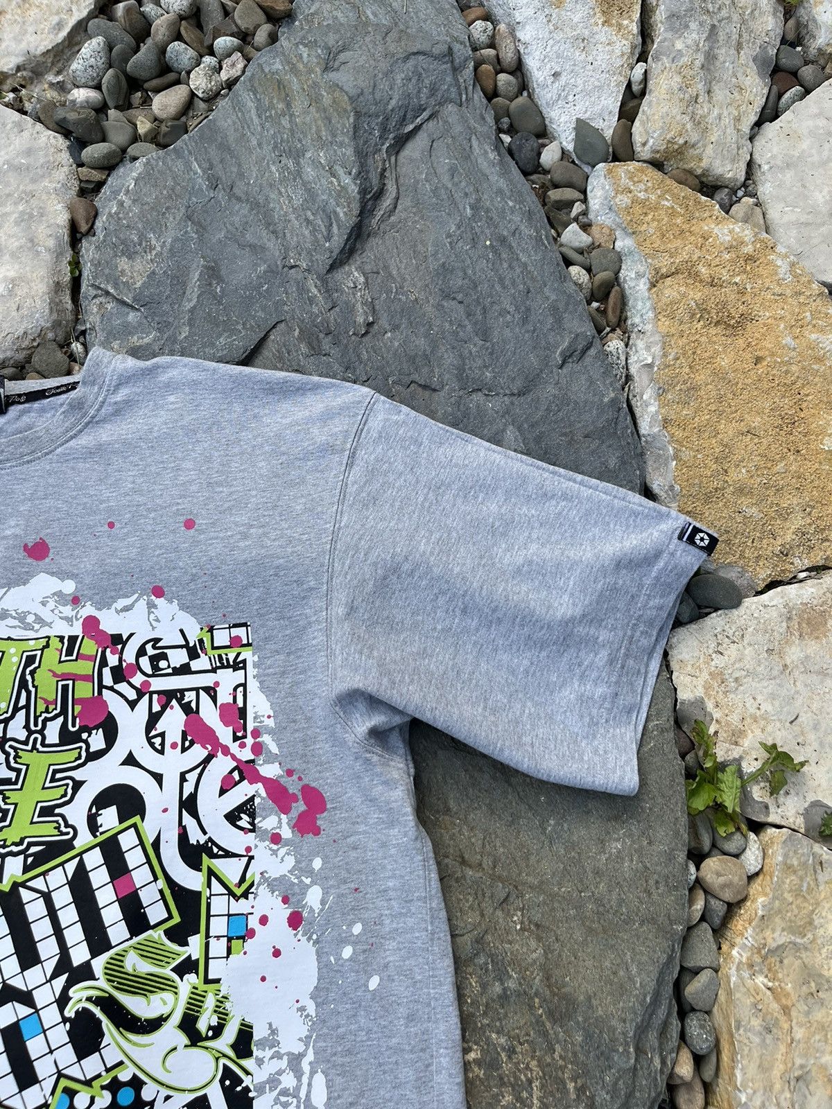 Southpole × Vintage South Pole vintage tee t-shirt graffiti paint y2k multi logo Size US M / EU 48-50 / 2 - 3 Thumbnail
