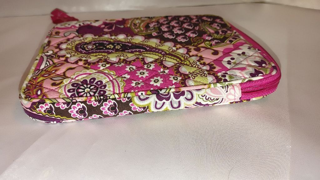 Vera Bradley Vera Bradley Very Berry Paisley Zippered Case NWOT Size ONE SIZE - 5 Thumbnail