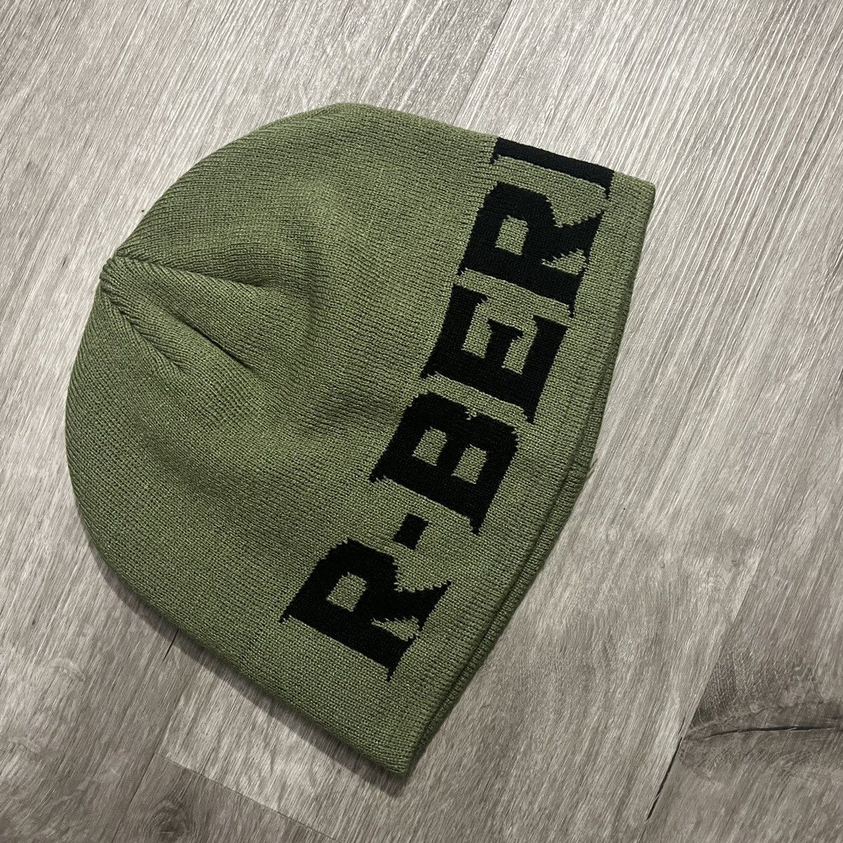 GV Gallery R-Berry Beanie Raspberry Hills