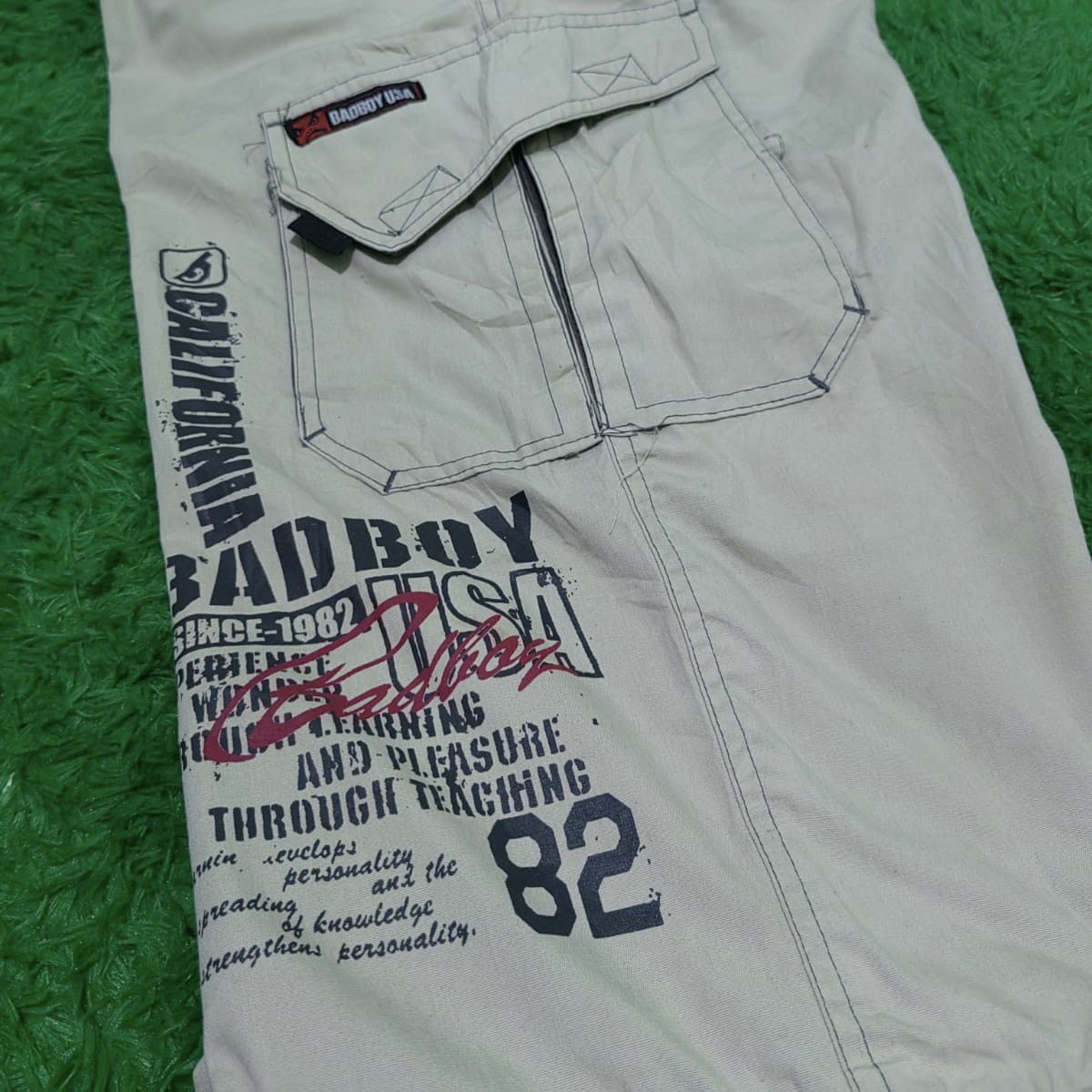 Japanese Brand Multi pocket 3/4 y2k badboy jort pant Size US 31 - 4 Thumbnail