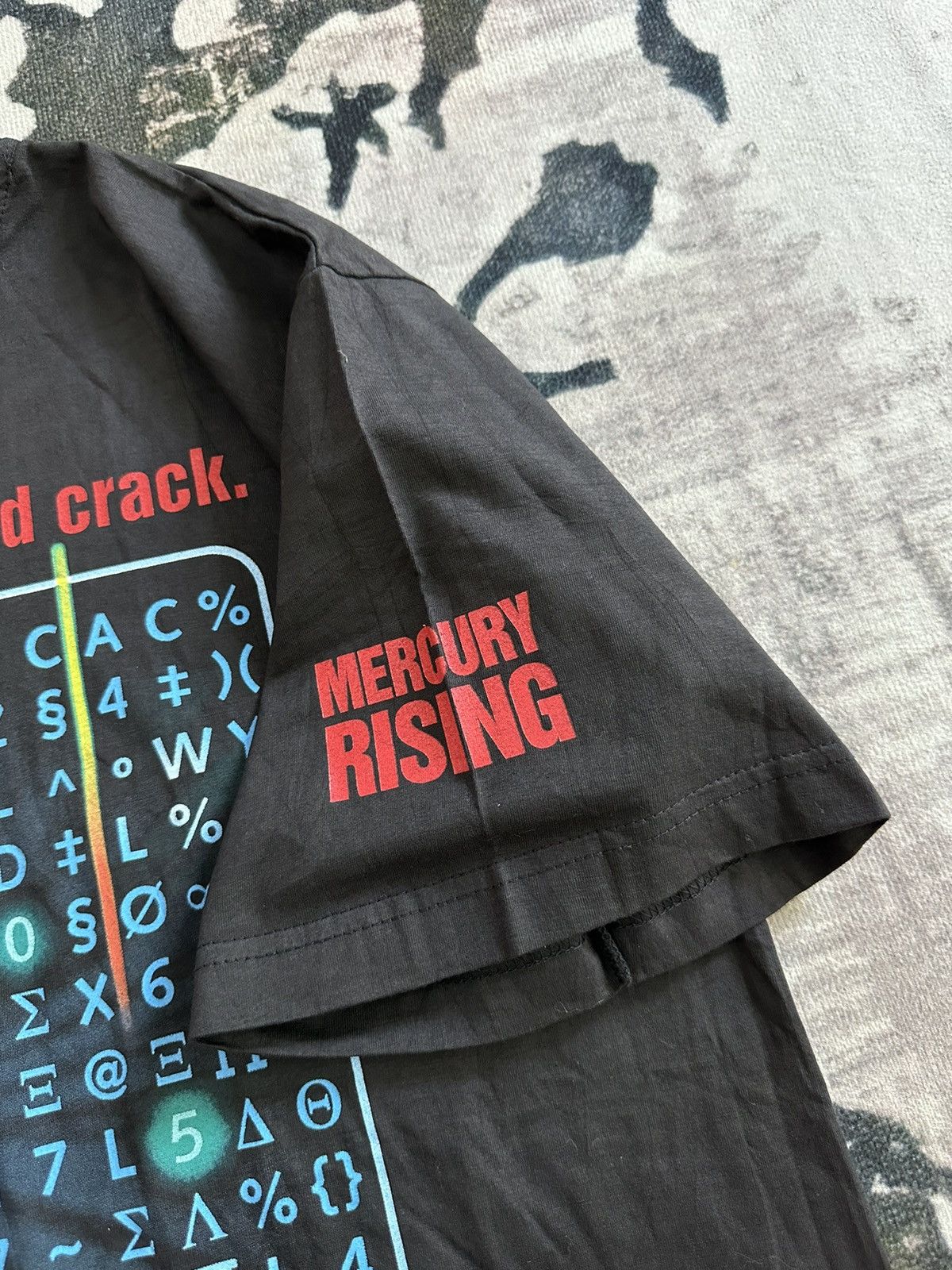 Vintage 1998 Mercury Rising Bruce Willis movie tee Size US L / EU 52-54 / 3 - 6 Thumbnail
