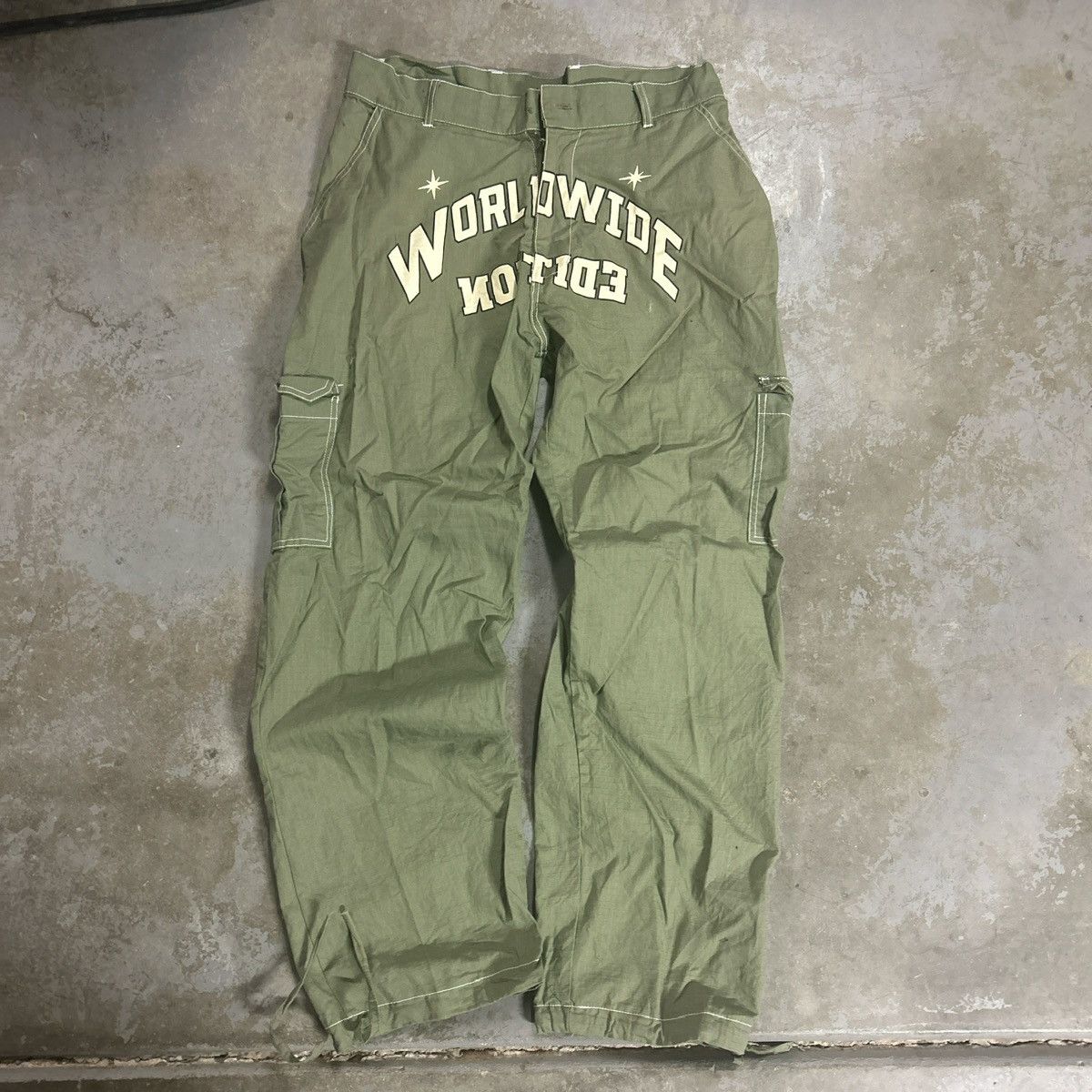 Other Baggy WorldWide Cargo Pants Size US 30 / EU 46 - 1 Thumbnail