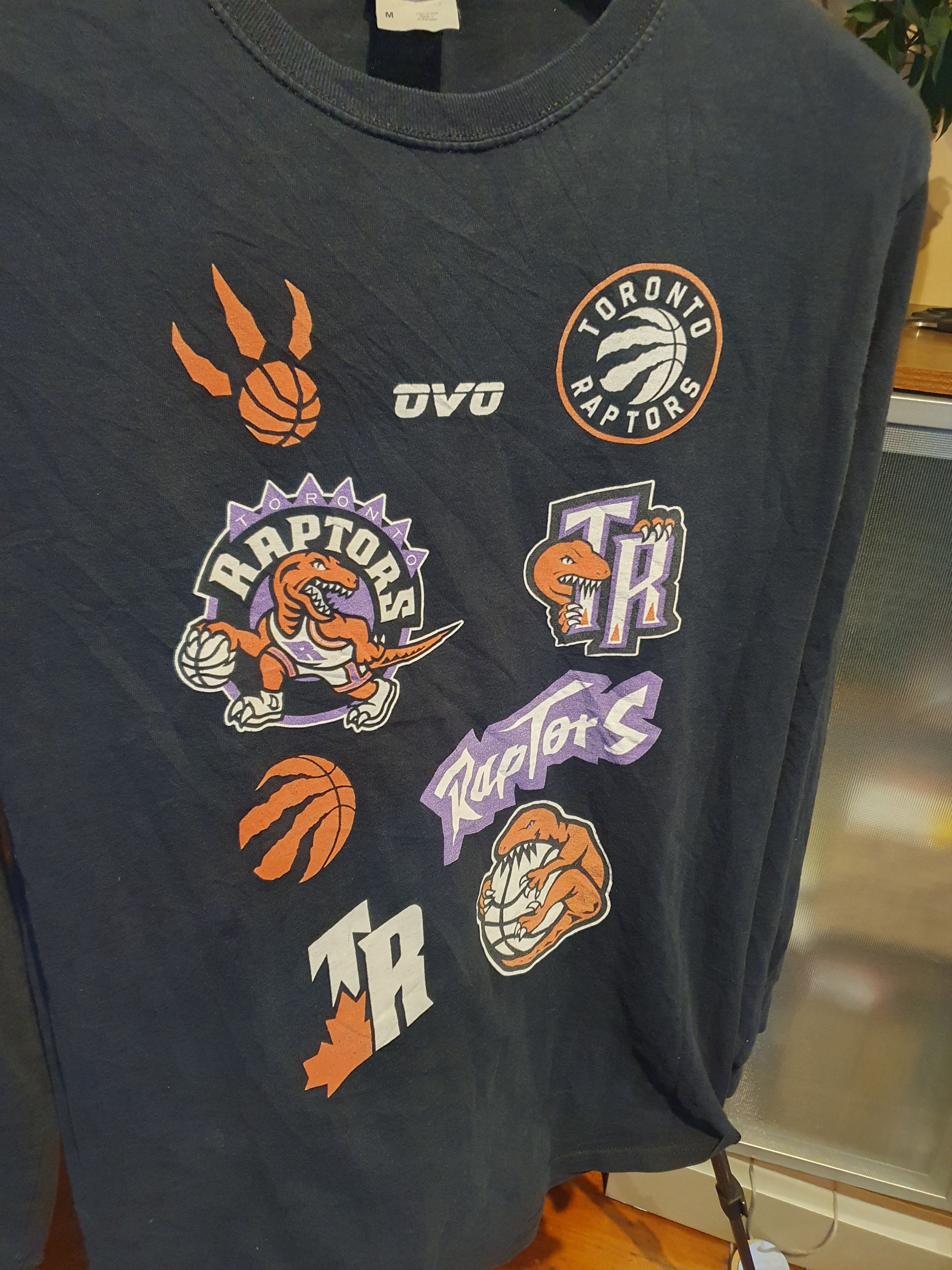 Fruit Of The Loom × NBA Toronto Raptors NBA Finals Longsleeve T-Shirt Basketball Size US M / EU 48-50 / 2 - 4 Thumbnail