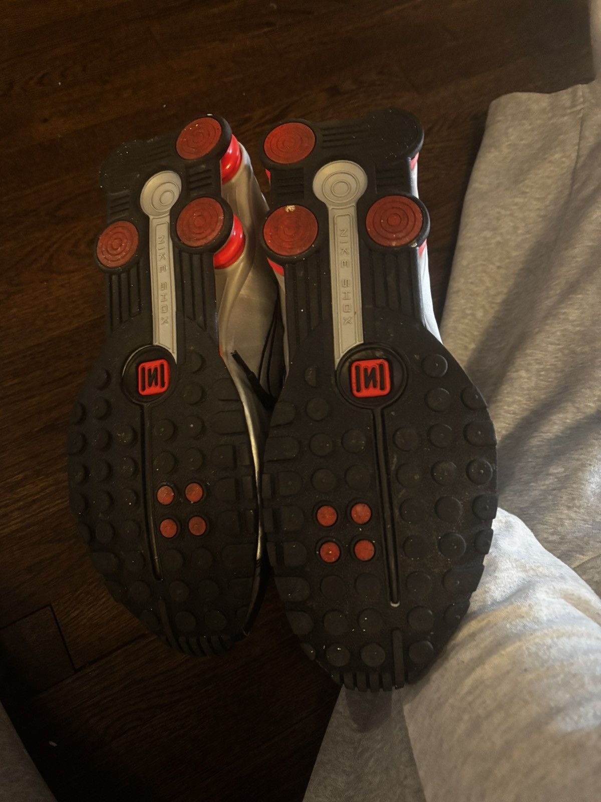 Nike Nike r4 shox infared red Size US 13 / EU 46 - 2 Thumbnail