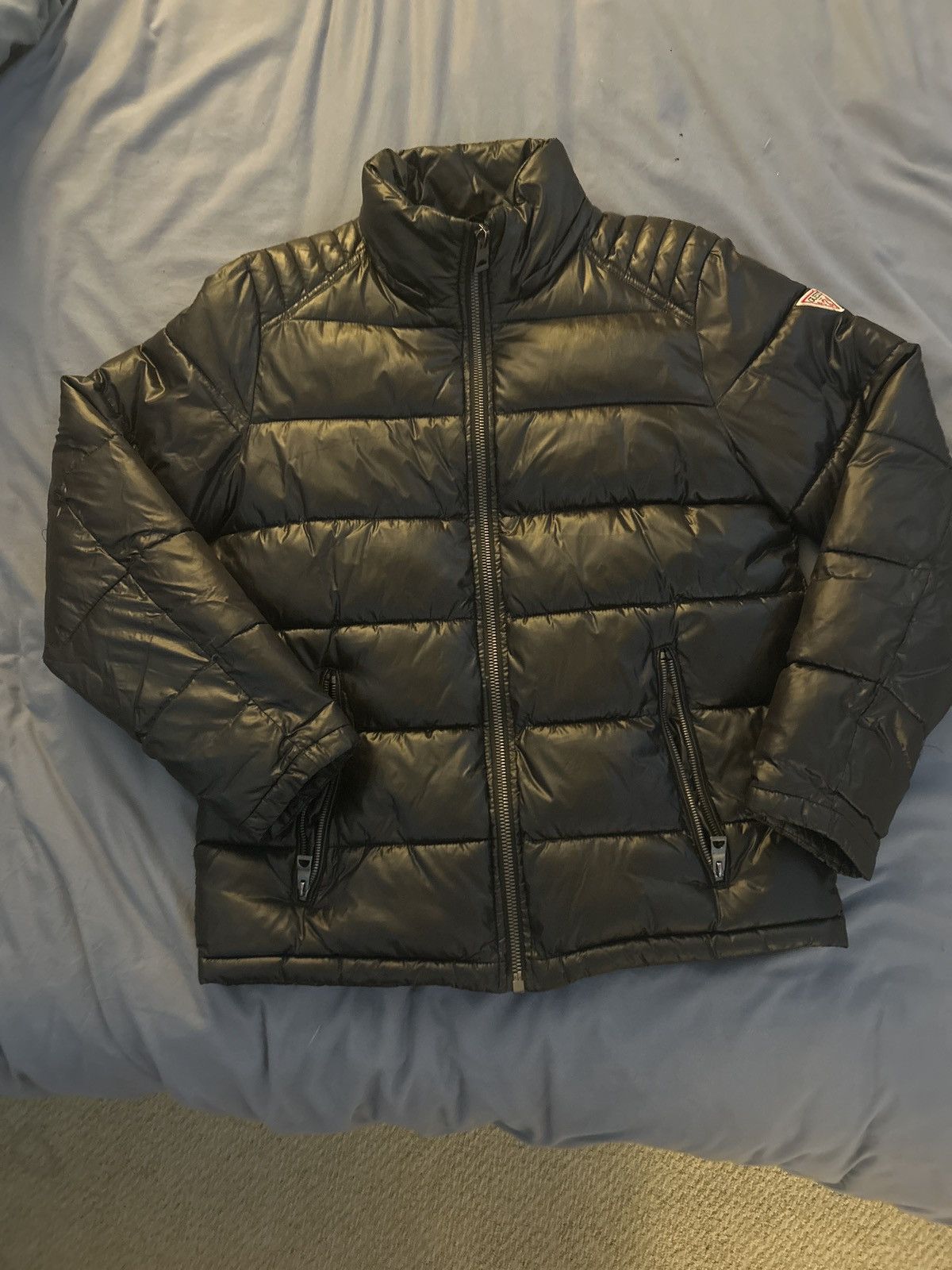 Guess GUESS puffer jacket Mens small Size US S / EU 44-46 / 1 - 1 Thumbnail