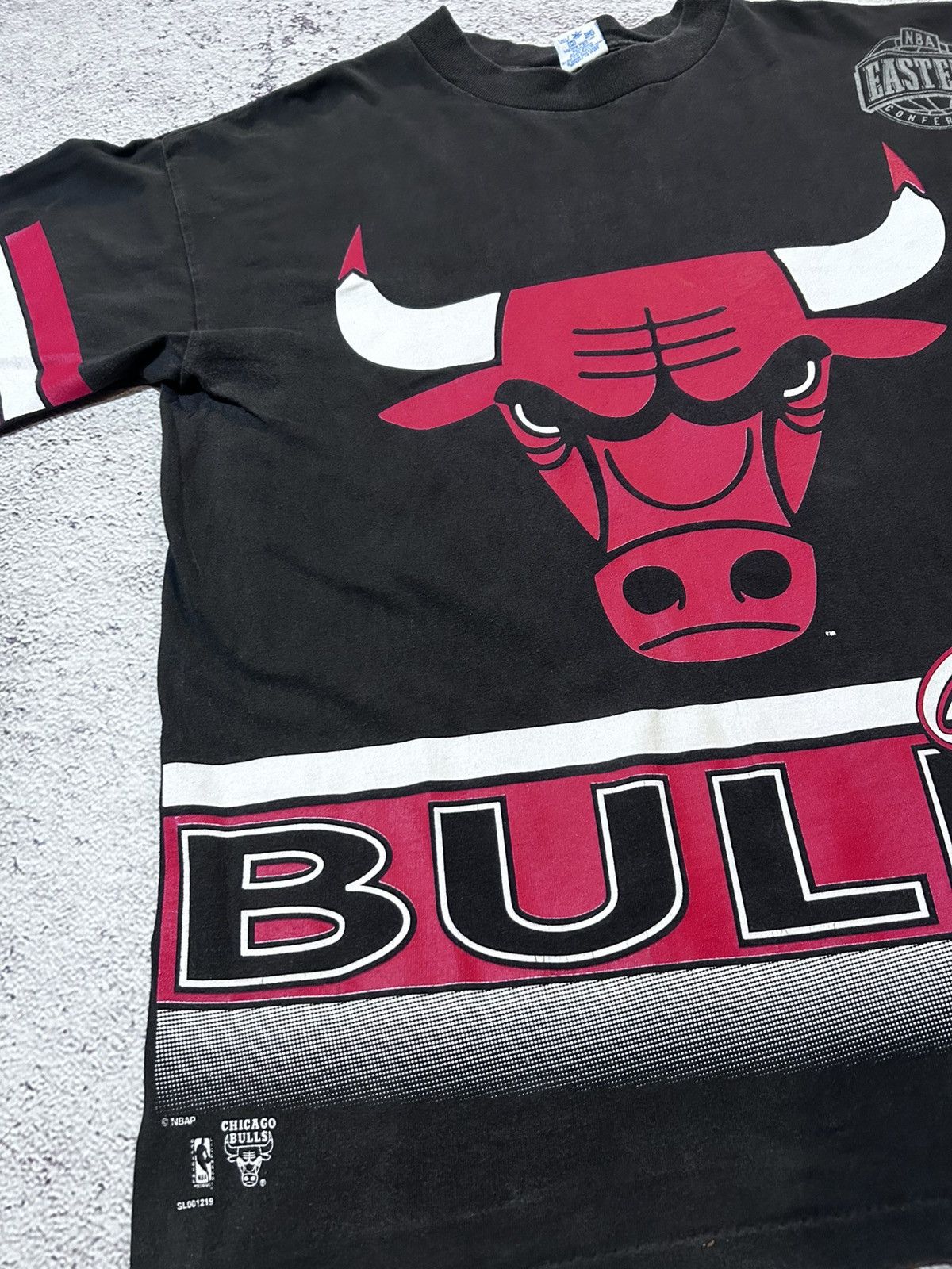 Salem Sportswear Vintage Chicago Bulls Salem Sportswear Chicago Bulls tee Size US L / EU 52-54 / 3 - 4 Thumbnail