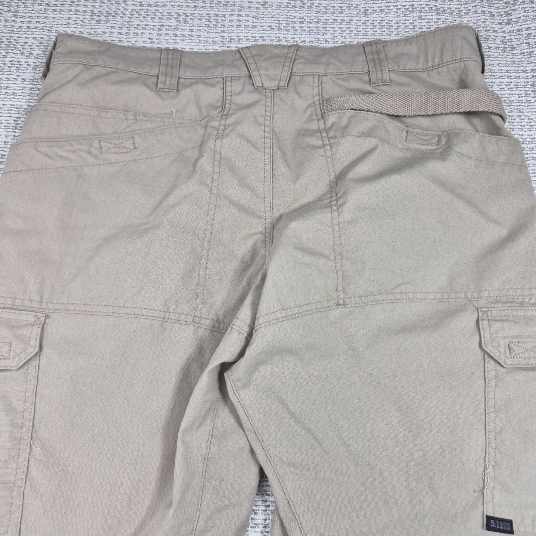 Vintage 5.11 Pants Mens 36x32 Beige Cargo Straight Leg Tactical Workwear Outdoor Hiking Size US 36 / EU 52 - 4 Thumbnail