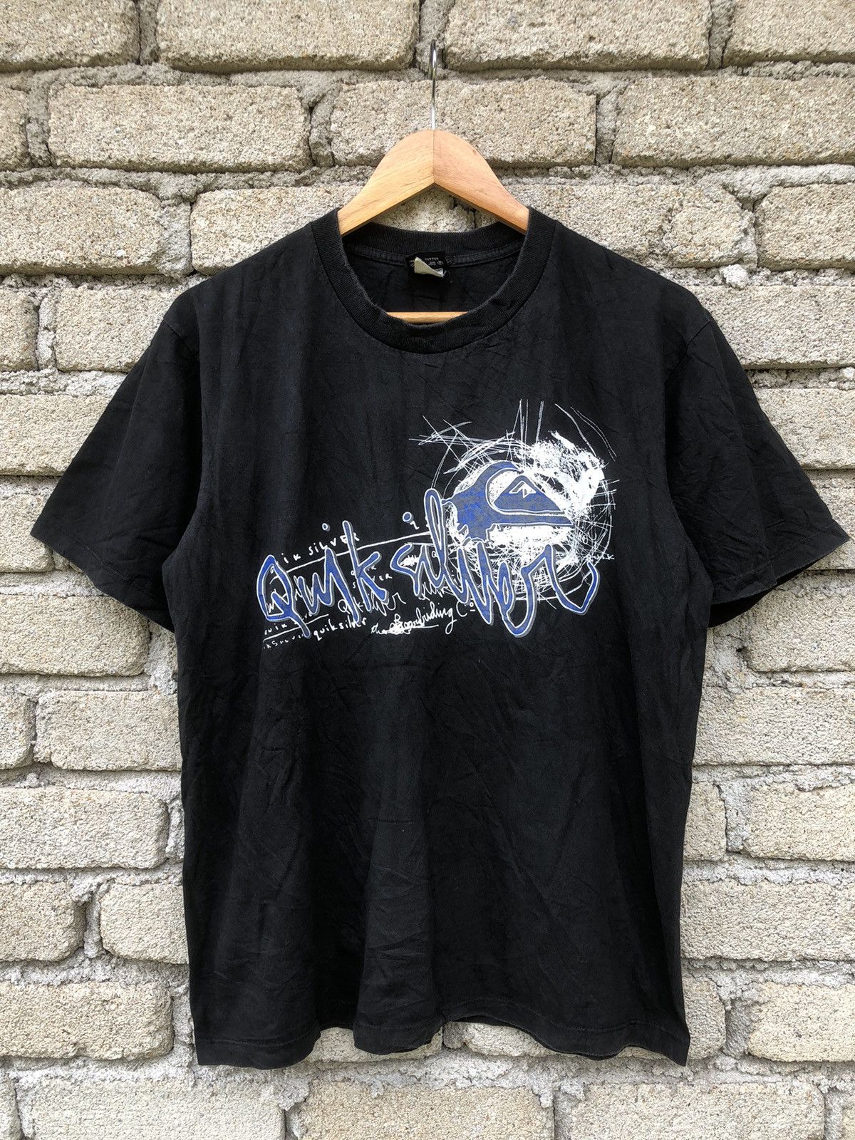 Quiksilver × Vintage Vintage Y2K Quiksilver Surfing Tshirt Size US L / EU 52-54 / 3 - 1 Thumbnail