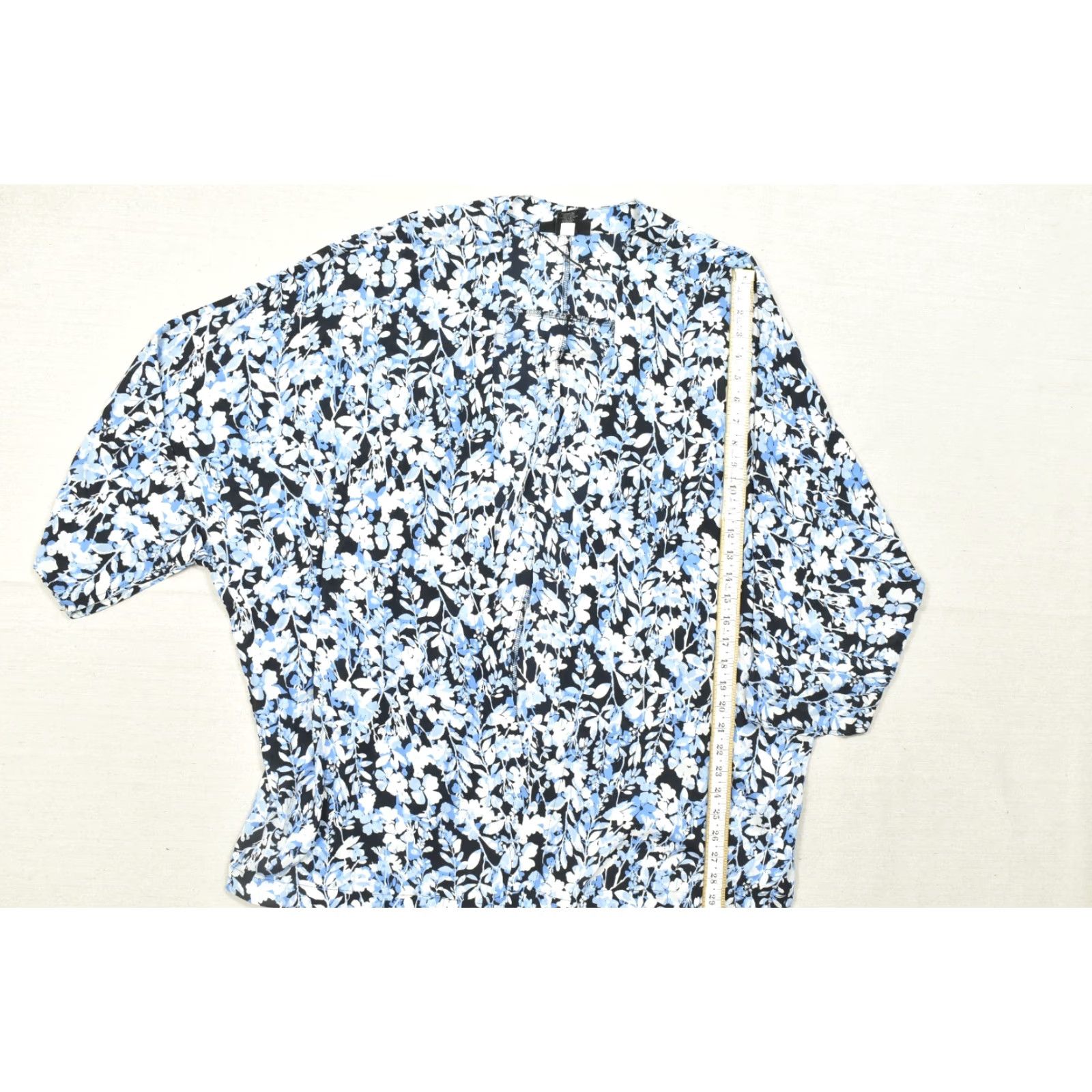 Vintage Lane Bryant Women Blouse Floral Kimono Sleeve Blue White Short Sleeve V-Neck Open Front Plus Size 22/24 Polyester Casual Spring Summer Fall Womens Size 4XL / US 24-26 - 5 Thumbnail