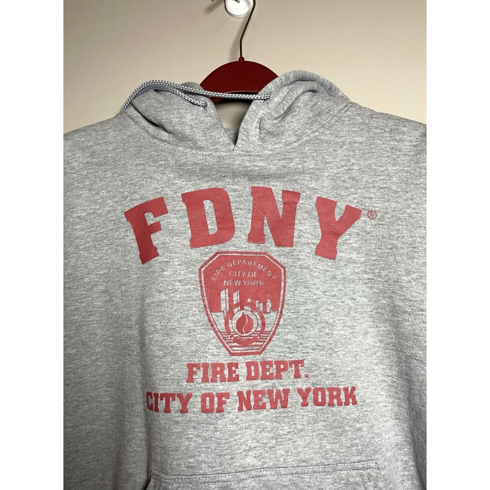 Vintage FDNY Hoodie Women’s Large Grey Pullover Sweatshirt Fire Department G91 Pullover Shirts Women L Gray Fire Department Hoodie Size L / US 10 / IT 46 - 2 Thumbnail