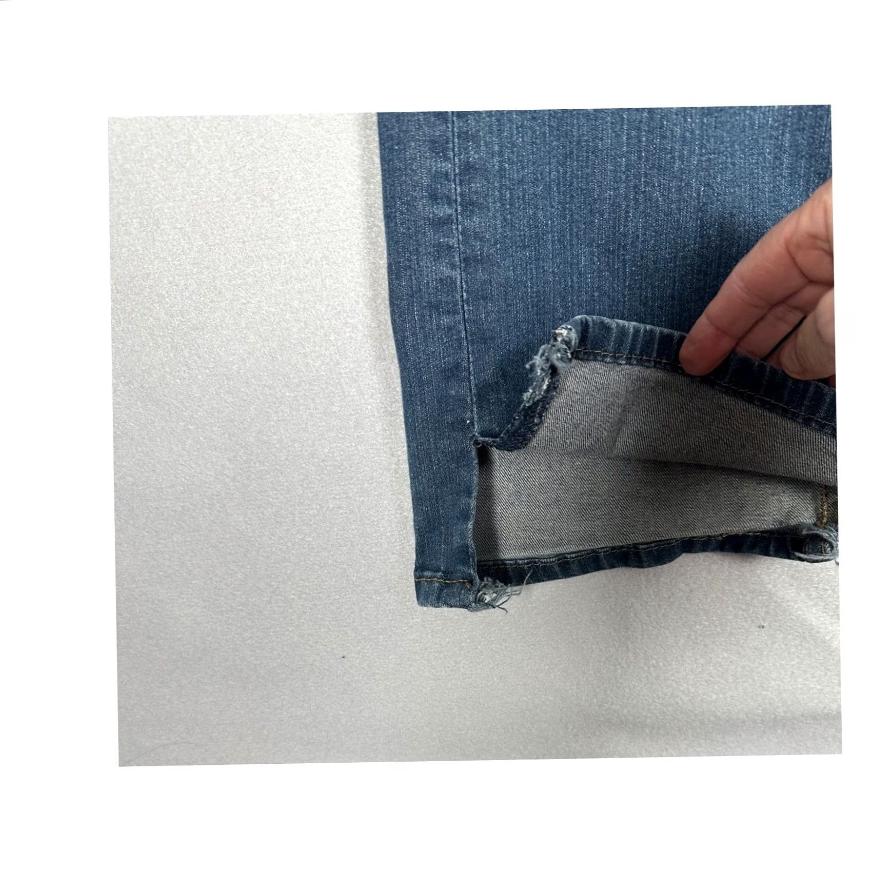 Levi's Levis 513 Slim Straight Jeans Mens 33x32 Medium Wash Blue Raw Hem Split Hem Distressed Pocket Five-Pocket Slip Zip Button Size US 33 - 5 Thumbnail