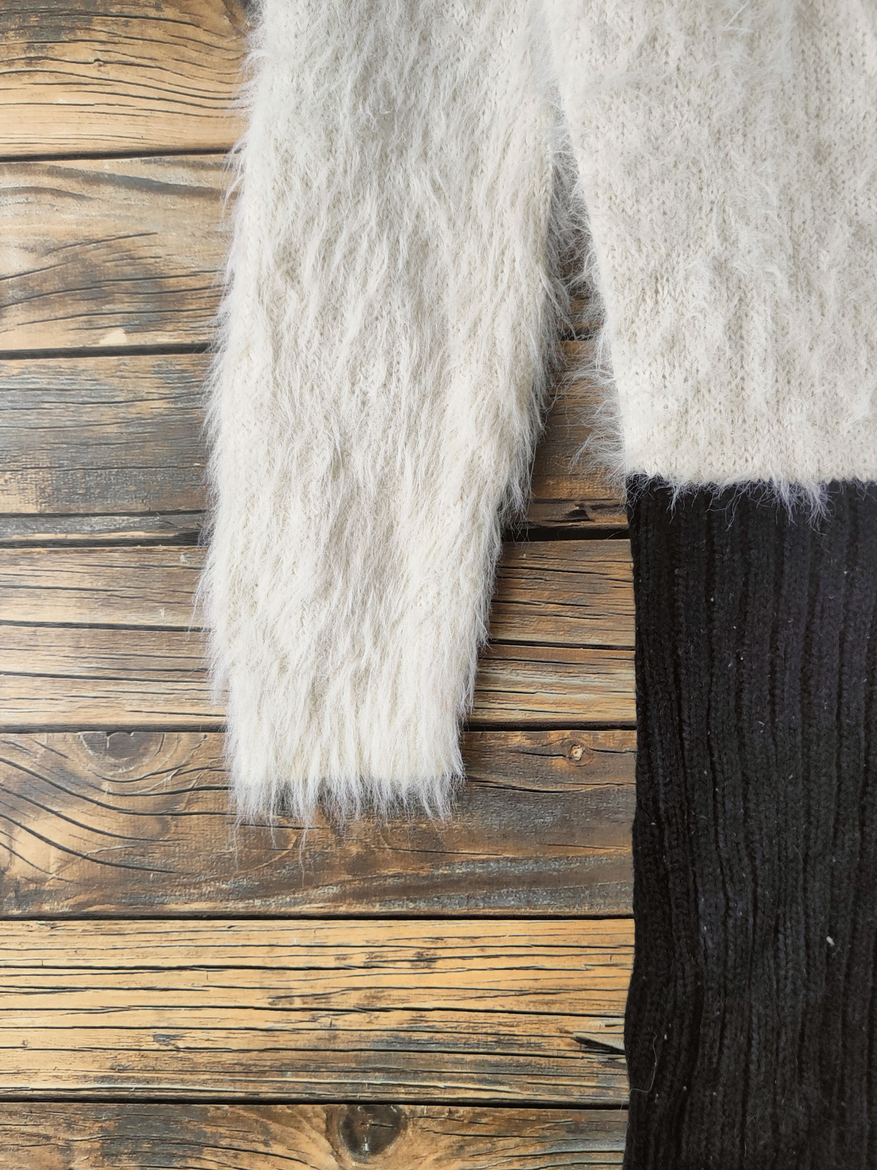Japanese Brand DL Cecil McBee Black White Fur Mohair Knitwear #46-576 Size M / US 6-8 / IT 42-44 - 4 Thumbnail