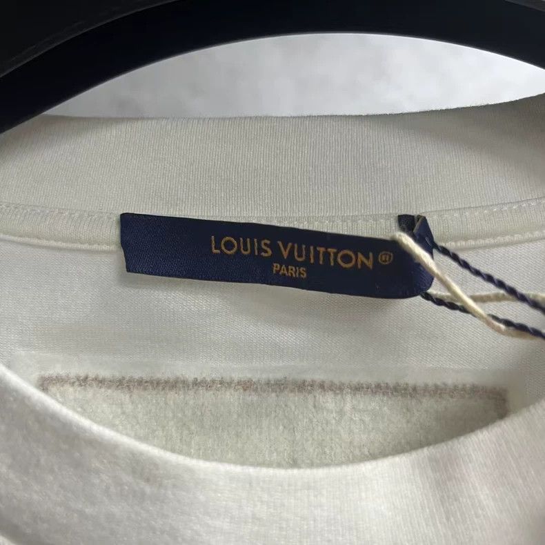 Louis Vuitton Louis Vuitton White beaded monogrammed embroidered casual Size US L / EU 52-54 / 3 - 2 Thumbnail