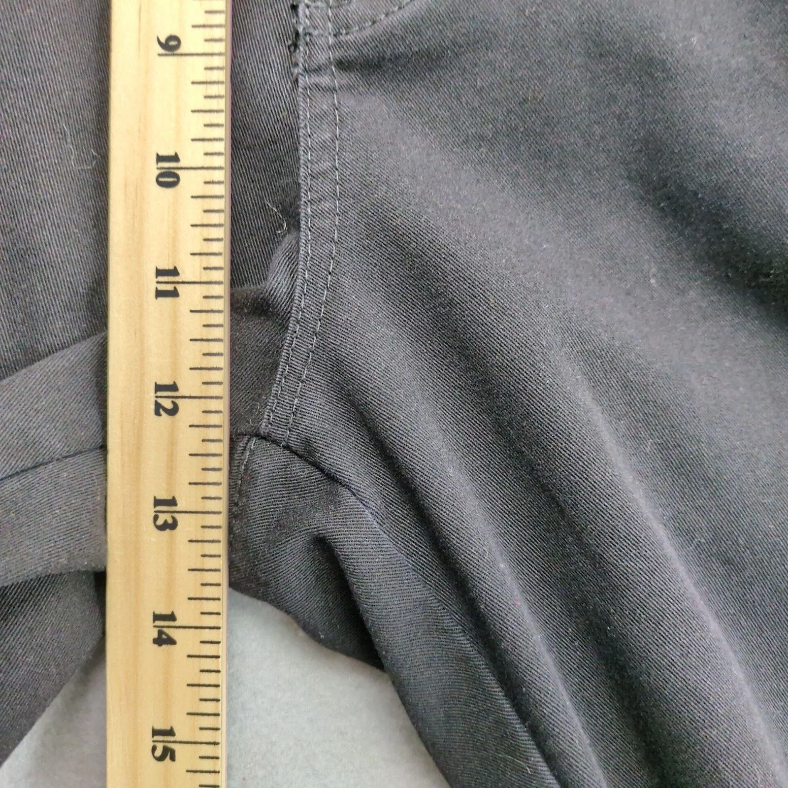 Volcom Volcom Black Bermuda Shorts Men's 38x10.5" Y2K Streetwear Size US 38 / EU 54 - 8 Thumbnail