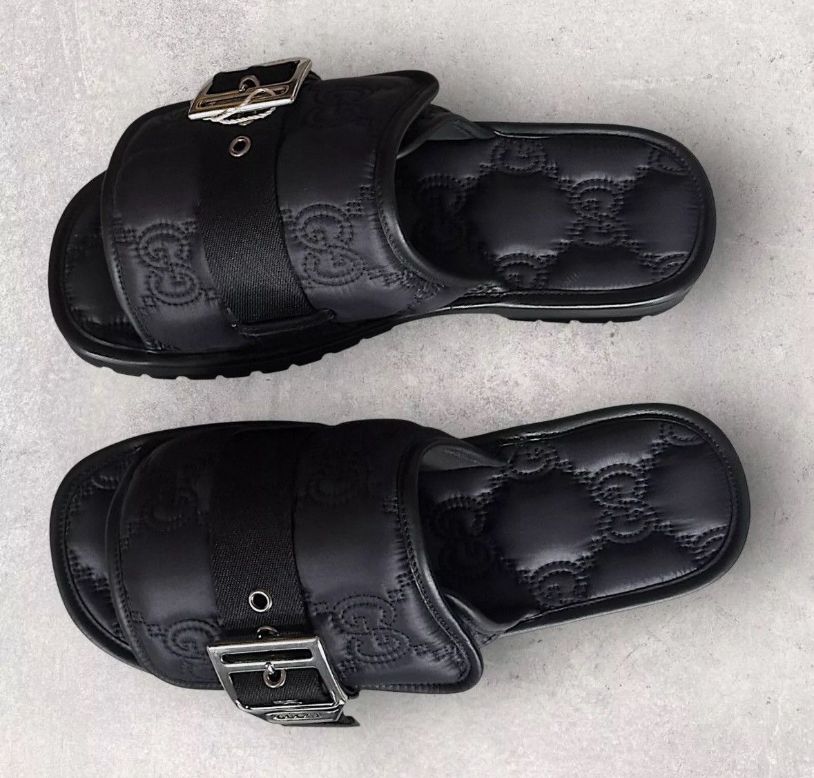 Gucci Gucci Monogram Padded Slides Size US 9 / EU 42 - 5 Thumbnail