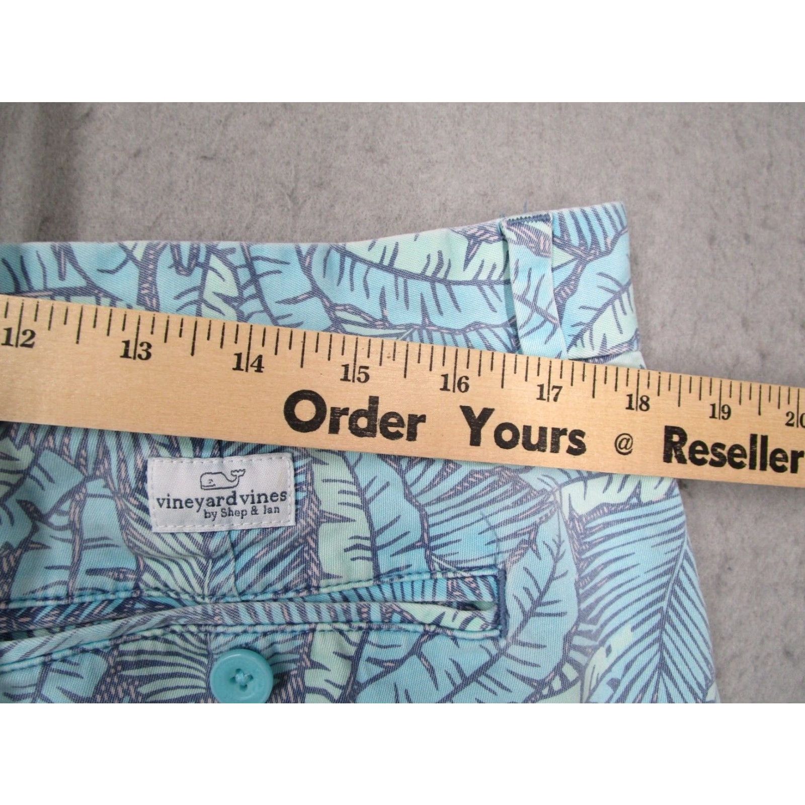 Vineyard Vines Vineyard Vines Mens 35 Blue Floral Breaker Chino Shorts 9" Beach Golf Size US 35 - 7 Thumbnail