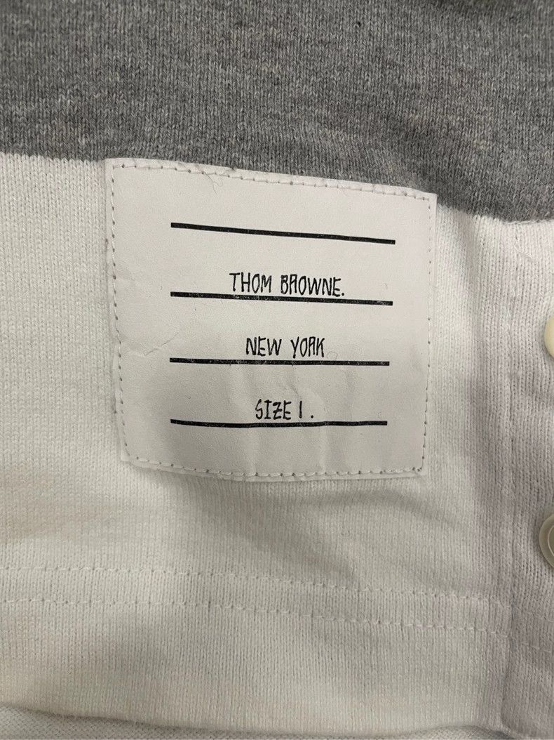 Thom Browne Thom browne Gray and white striped arm four-striped polo co Size US S / EU 44-46 / 1 - 5 Thumbnail