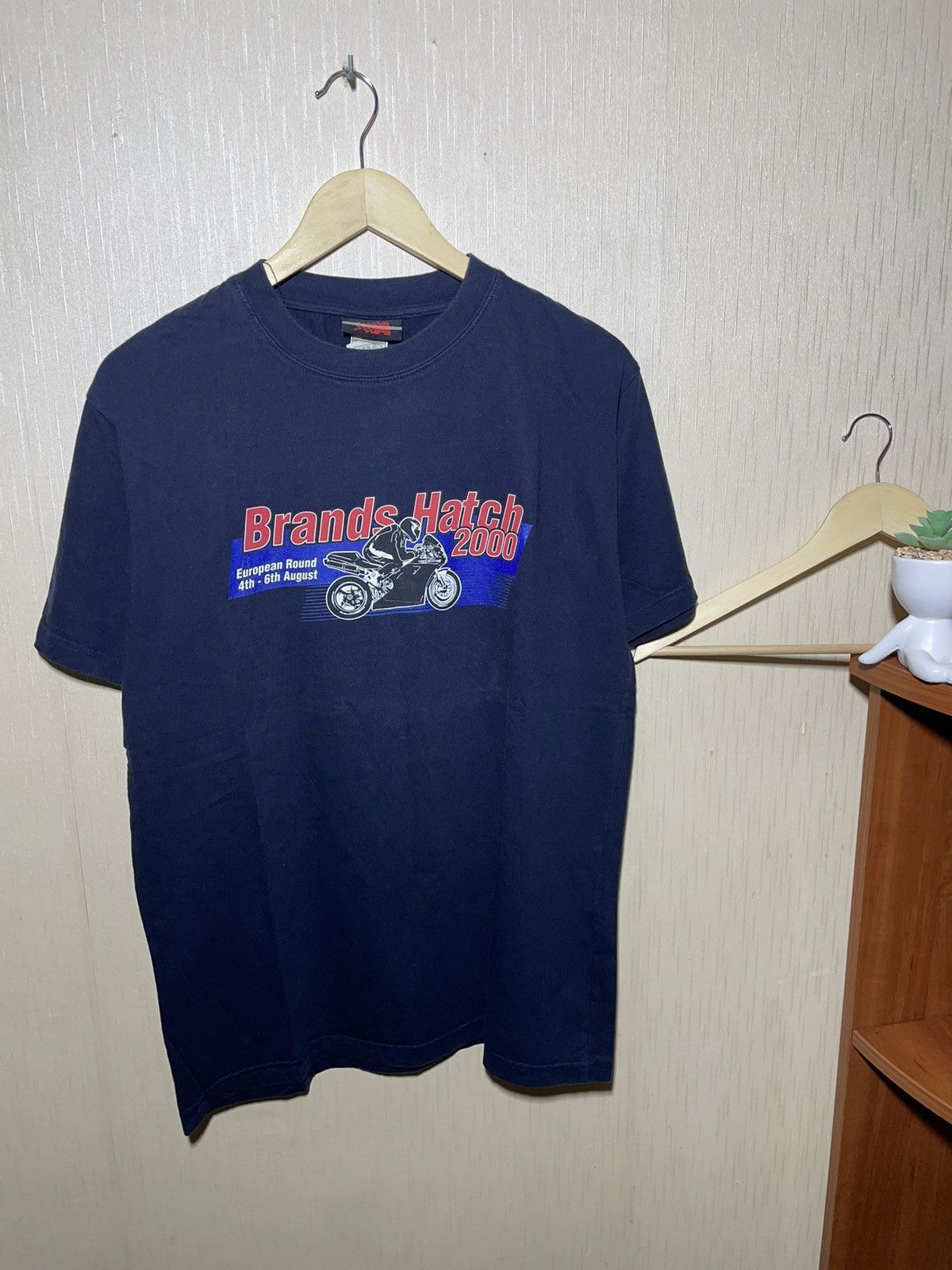 Vintage Superbike brand hatch racing vintage T shirt 90s Size US M / EU 48-50 / 2 - 3 Thumbnail