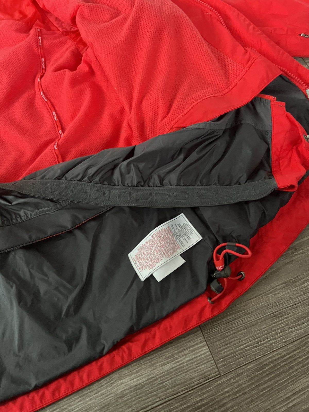 Nike ACG Vintage Nike Acg Waterproof Gorpcore Red Men’s Reg Jacket Size US L / EU 52-54 / 3 - 23 Thumbnail