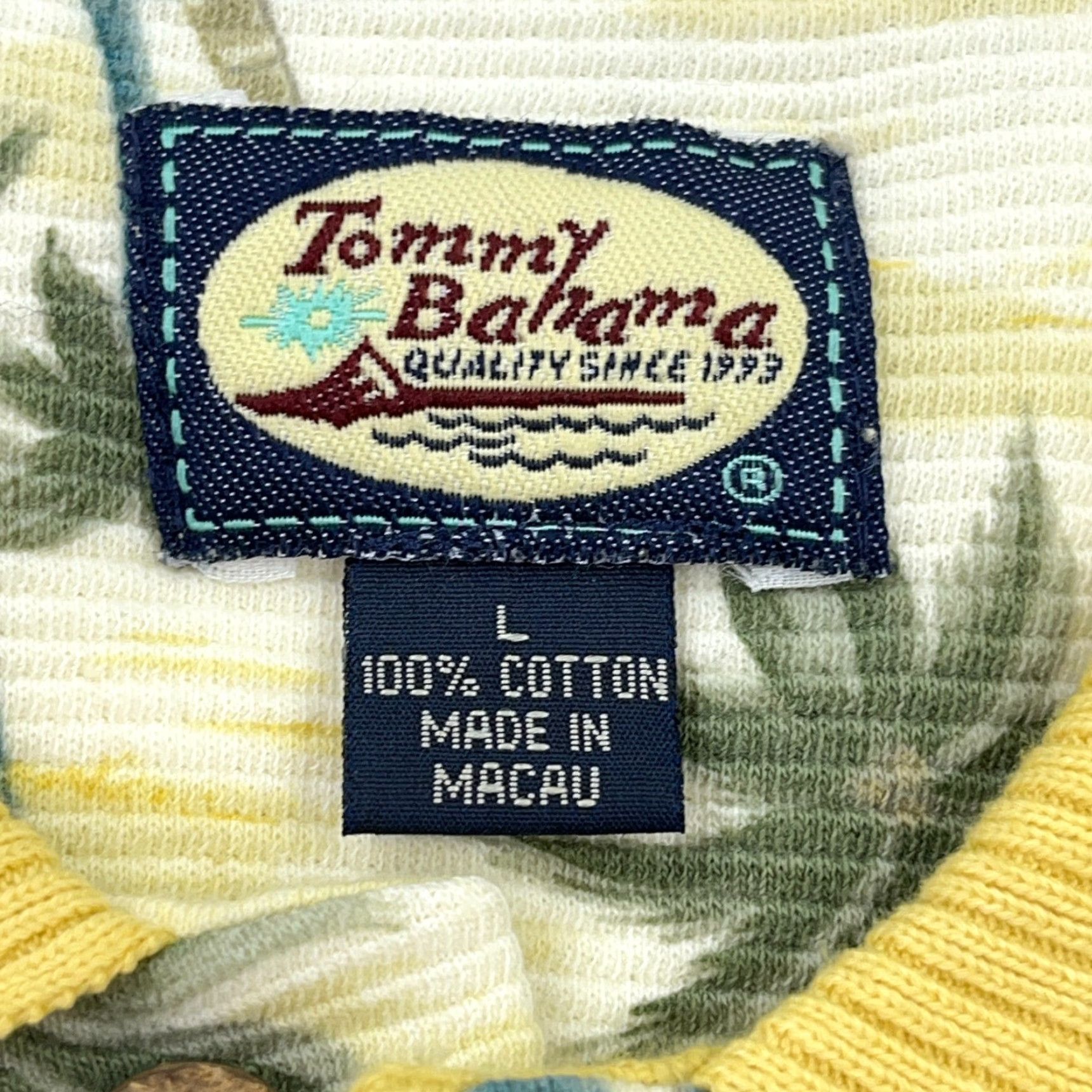 Tommy Bahama Tommy Bahama Polo Shirt Men Large Yellow Floral Hawaiian Beach Golf A7 Polo Size US L / EU 52-54 / 3 - 3 Thumbnail