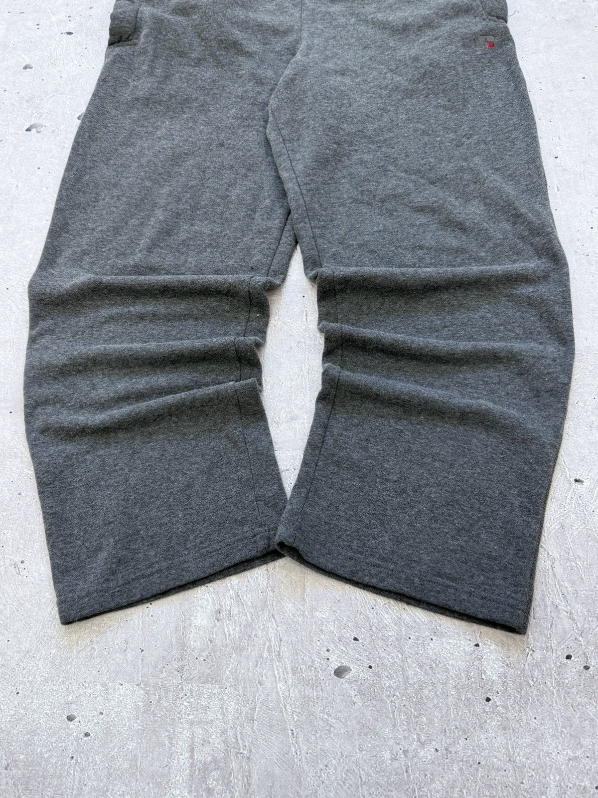 Russell Athletic Vintage Russel Athletic Baggy Sweatpants Size US 32 / EU 48 - 2 Thumbnail